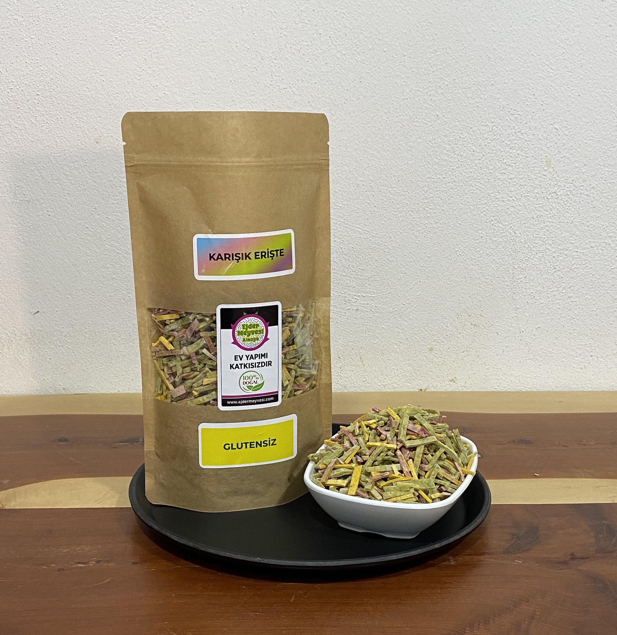 500 gr Ev Yapımı Glutensiz Sebzeli Erişte görseli.