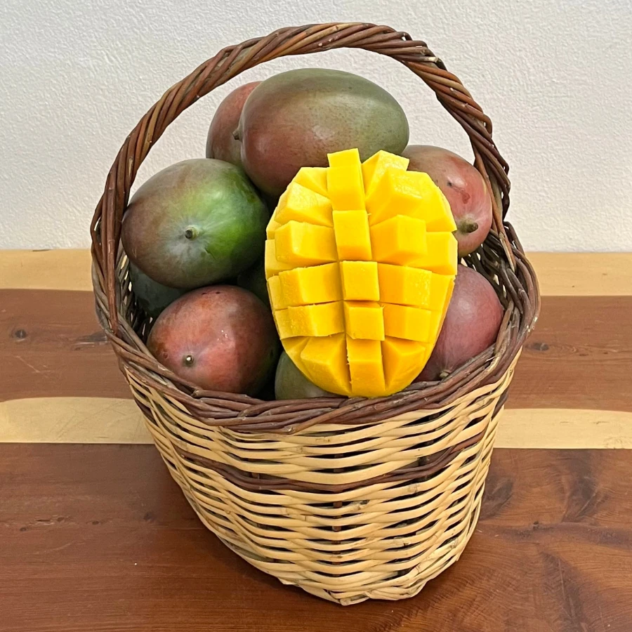 1 adet Yerli Mango (500 - 700 gr arası)