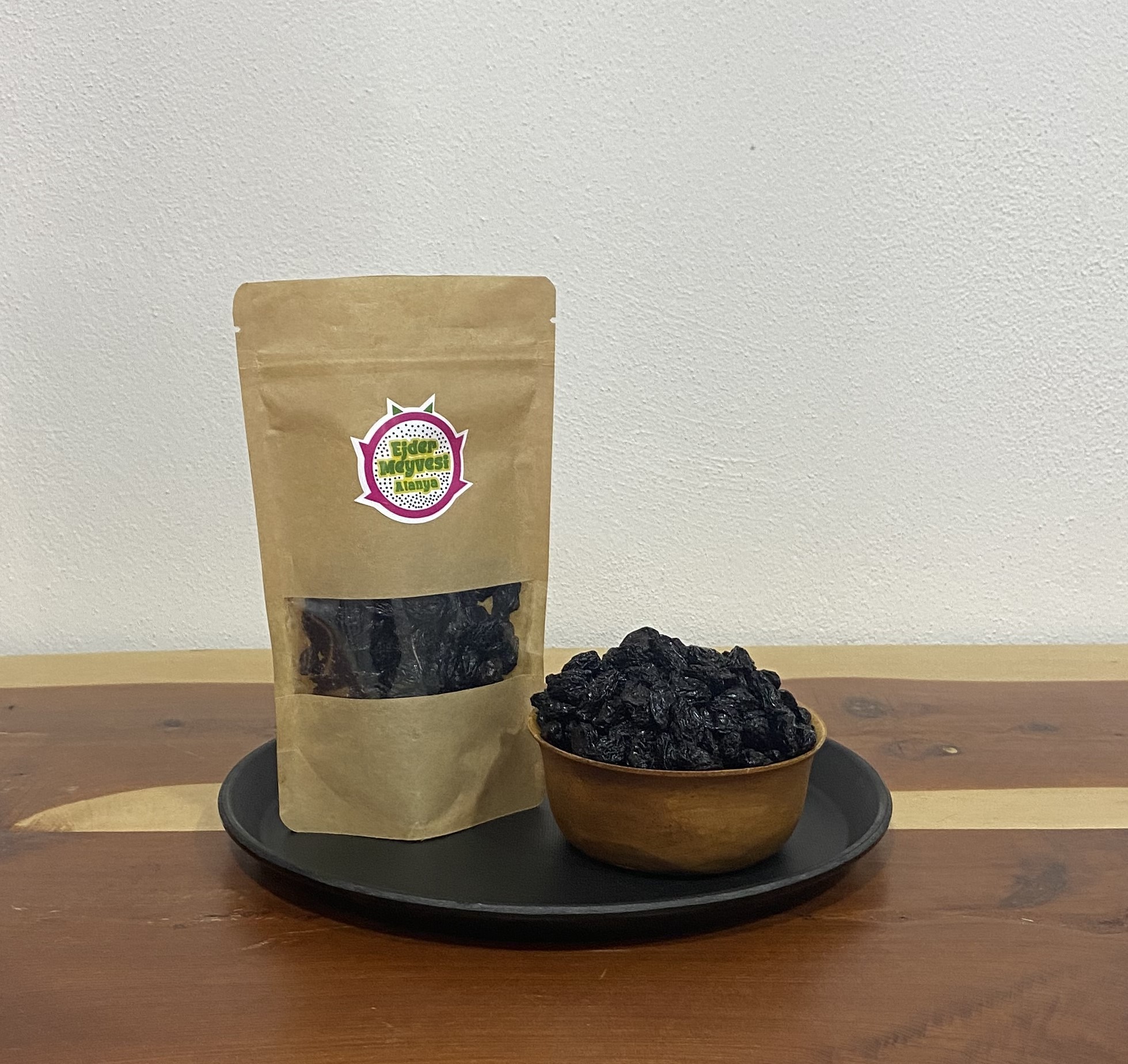 250 gr Çekirdekli Siyah Kuru Üzüm görseli.