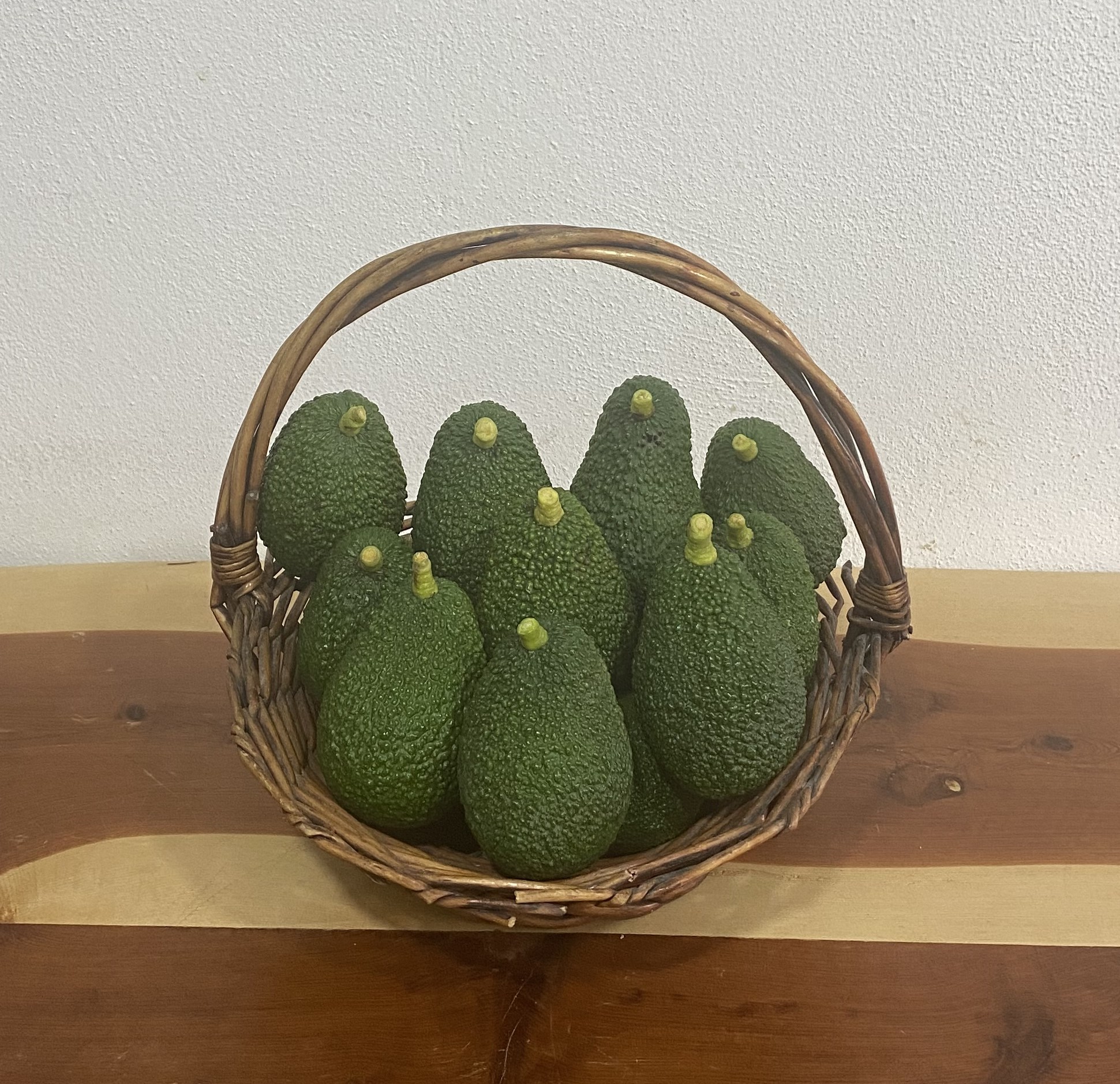 1 kg Avokado (Hass) 140 gr altı