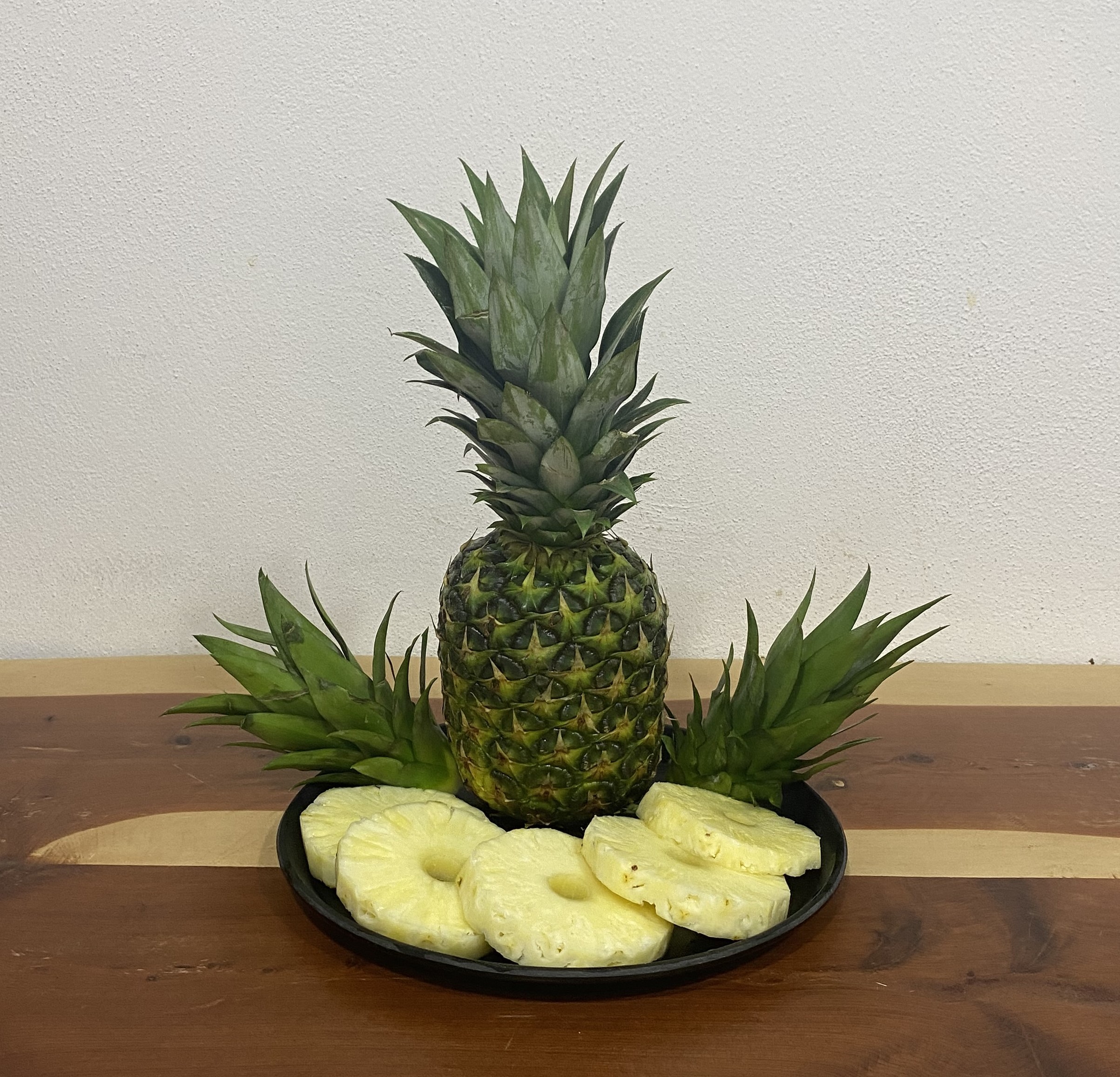 1 adet Ananas (Kosta Rika)
