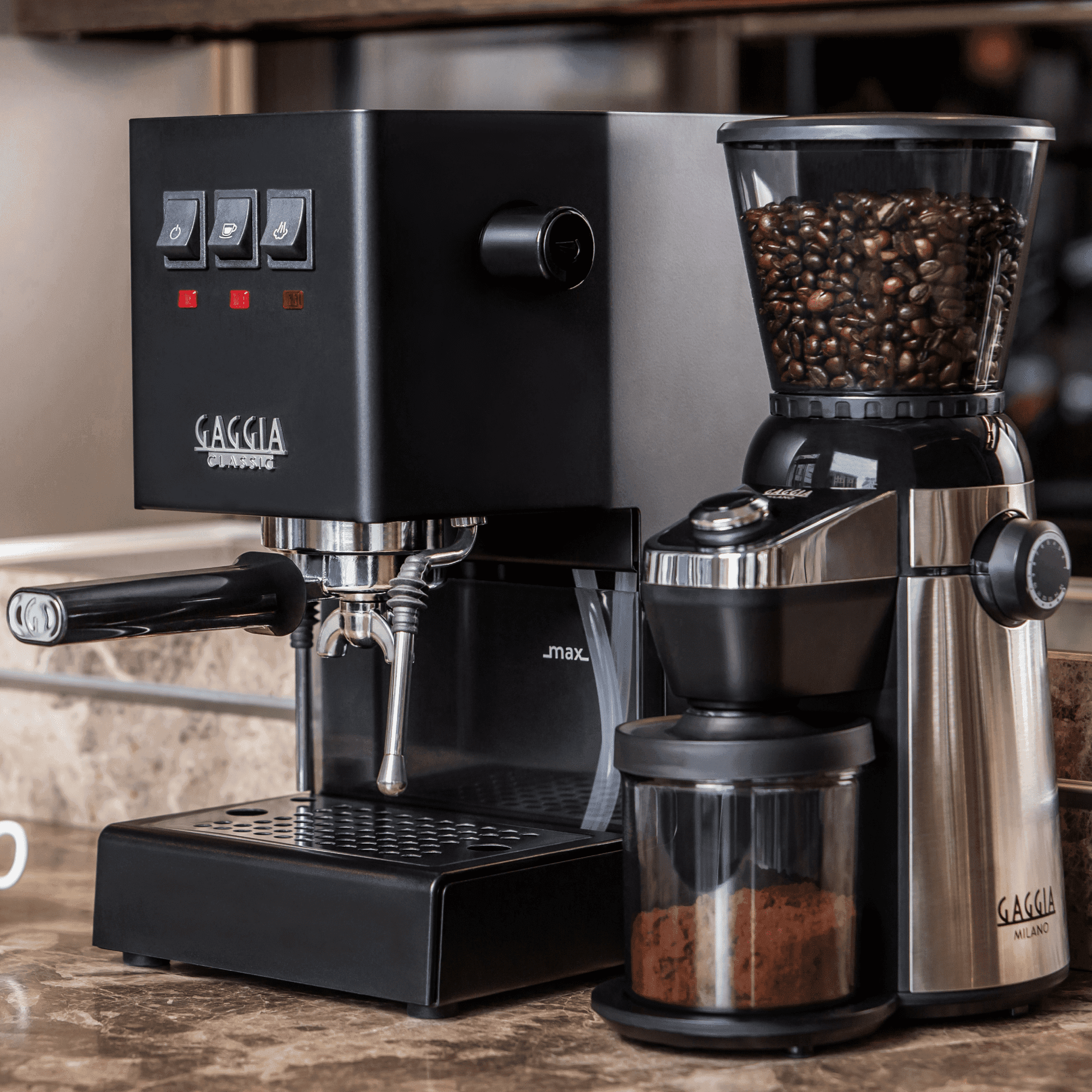 Gaggia New Classic Evo 2023 Siyah Espresso Makinesi RI9481/14