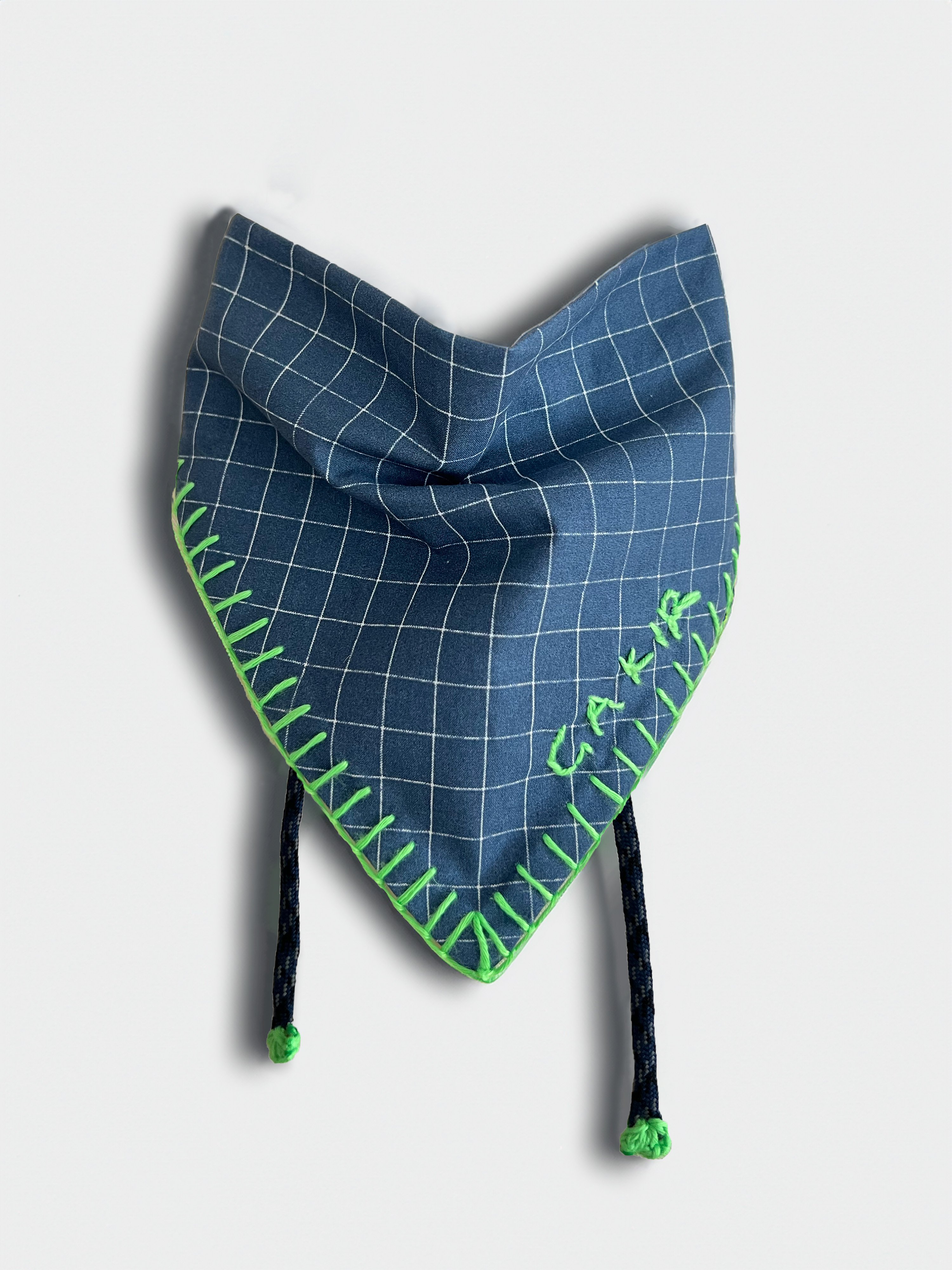 Grid Pup İşlemeli Bandana