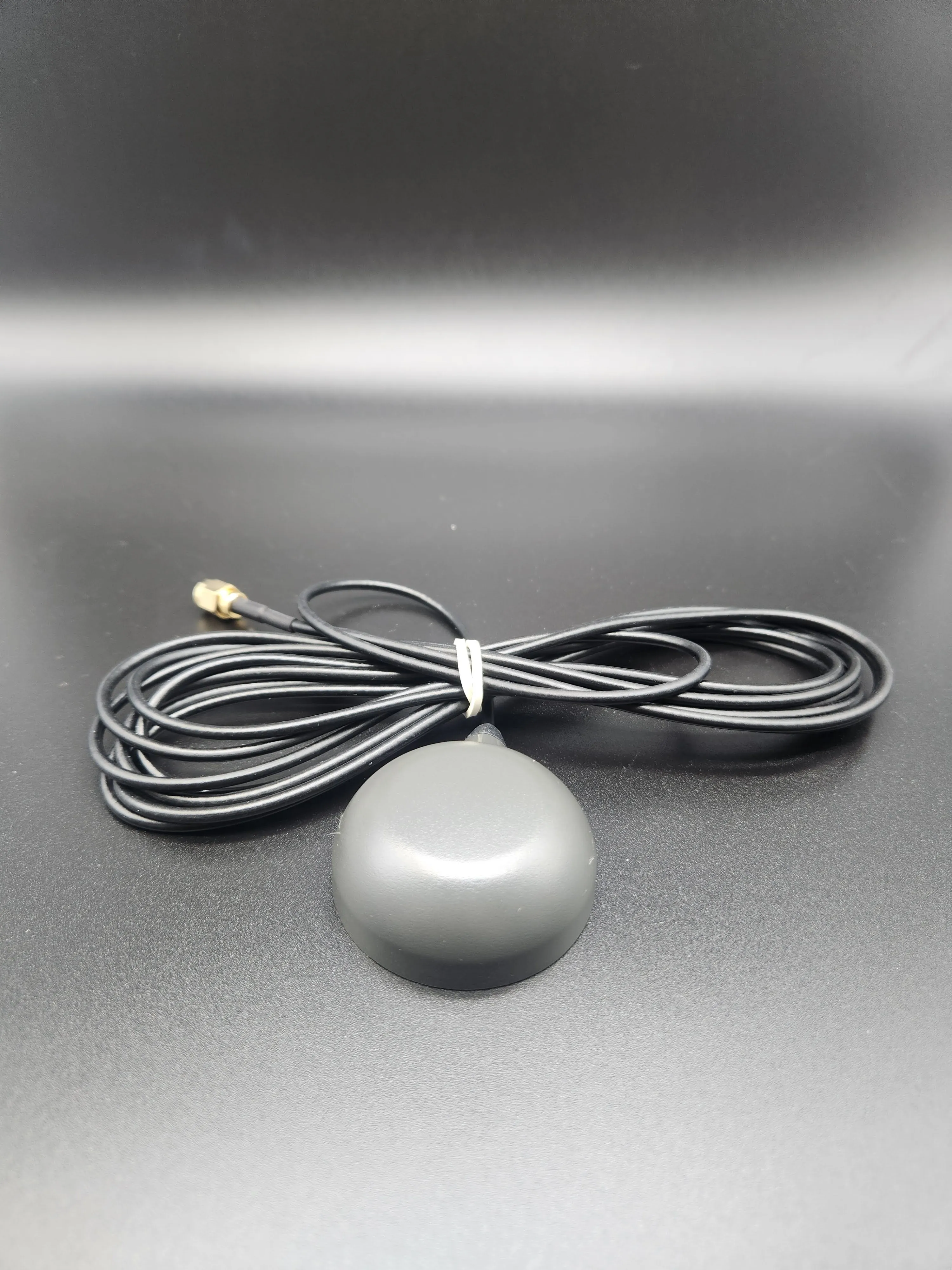 Calian TW8889 Çift Frekans GNSS Anteni