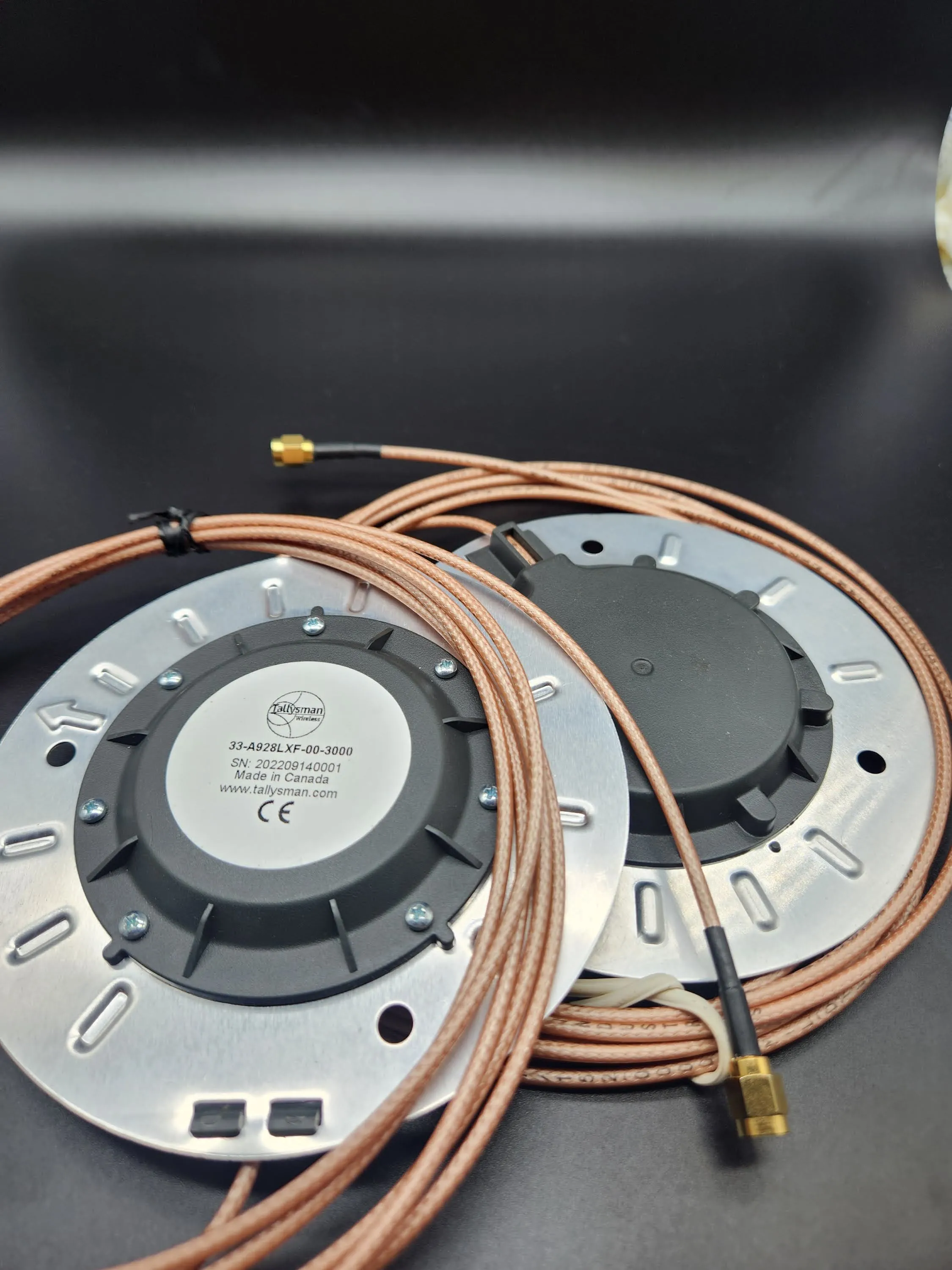 Calian TWA928LXF GNSS Anteni (33-A928LXF-00-3000)