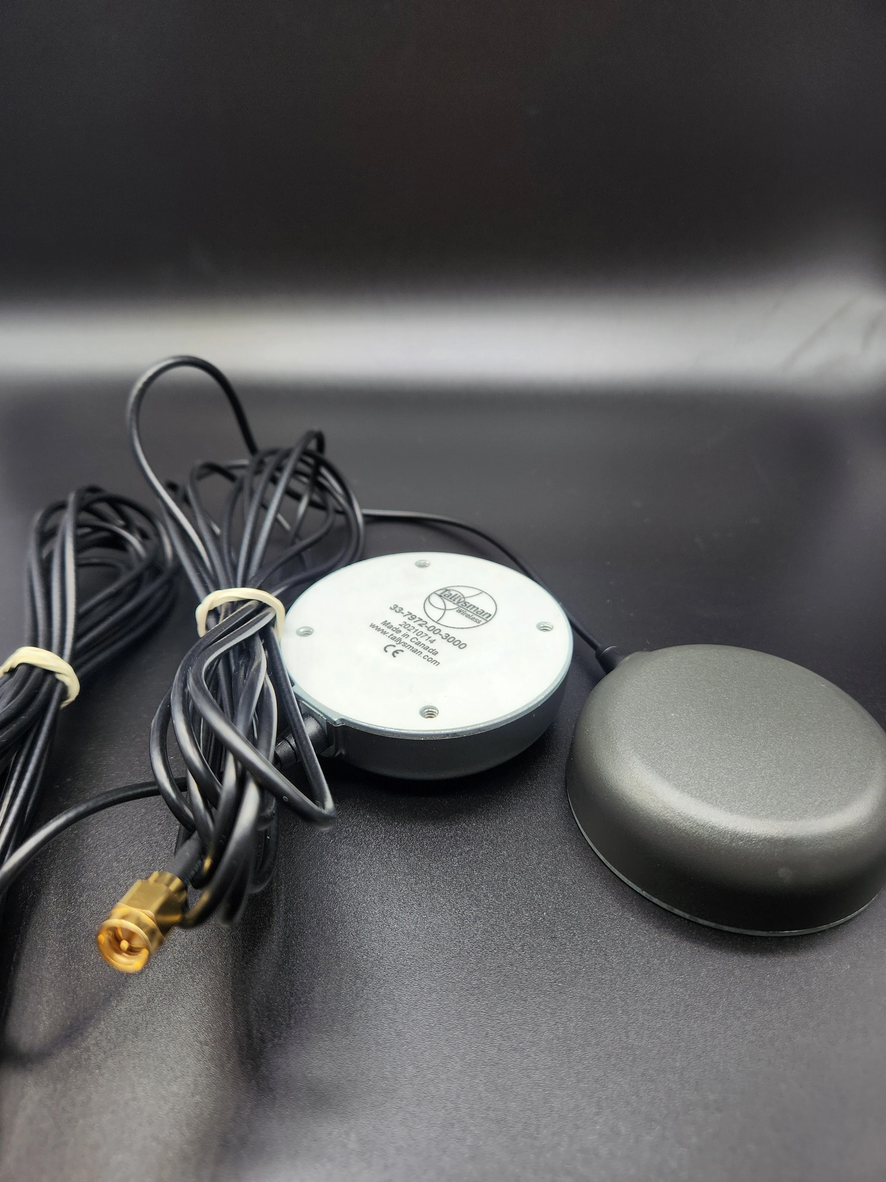 Calian TW7972 GNSS Anteni (Ürün Kodu: 33-7972-00-5000)