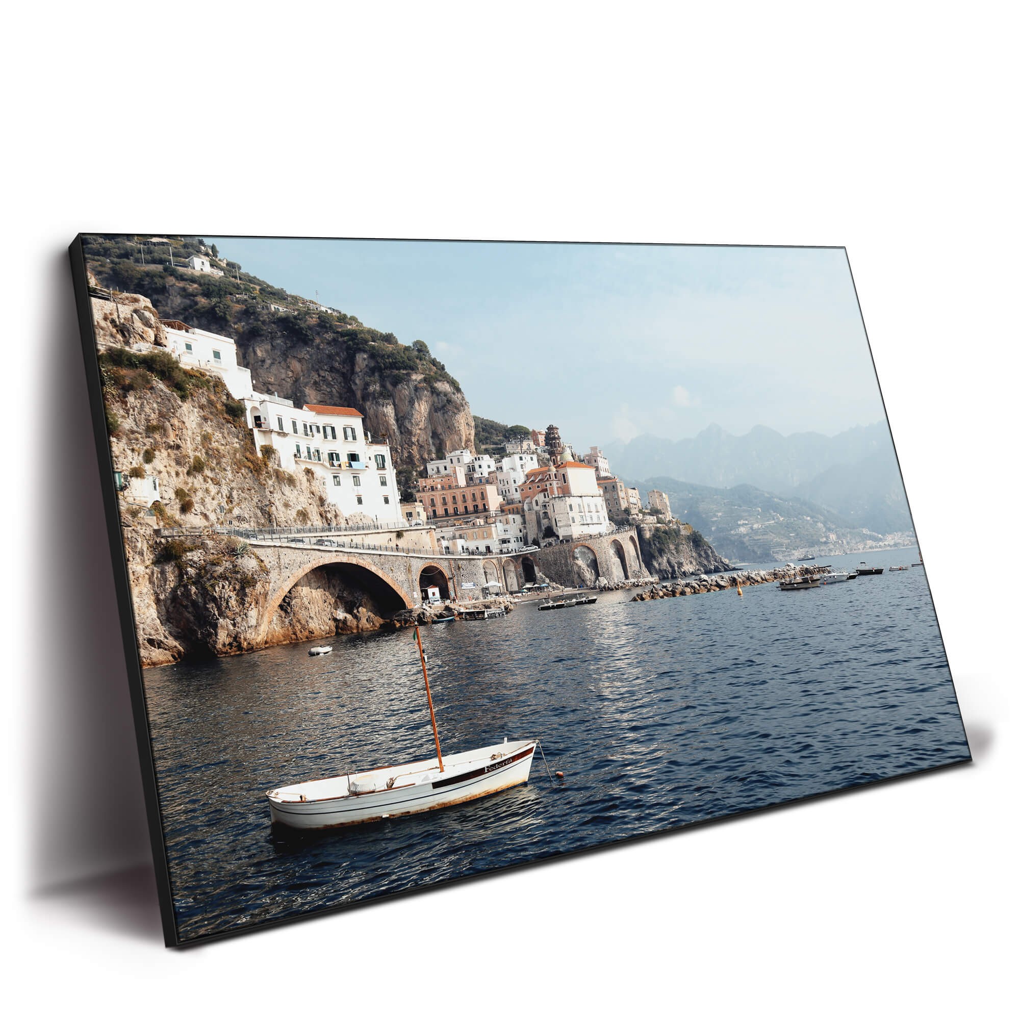 Amalfi'de Sabah Kıyısı Manzara Tablosu