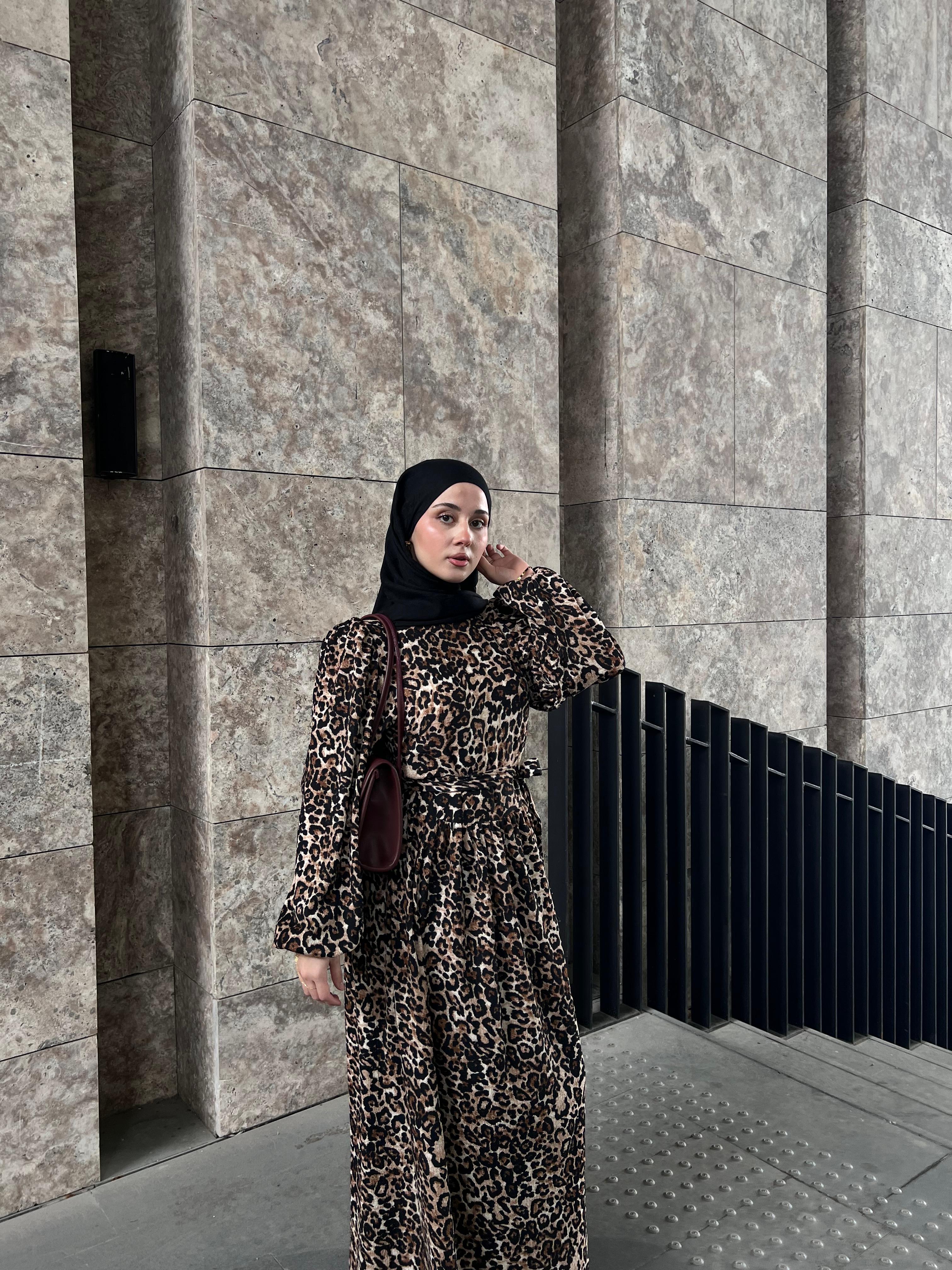 Leopar Desenli Kuşaklı Elbise