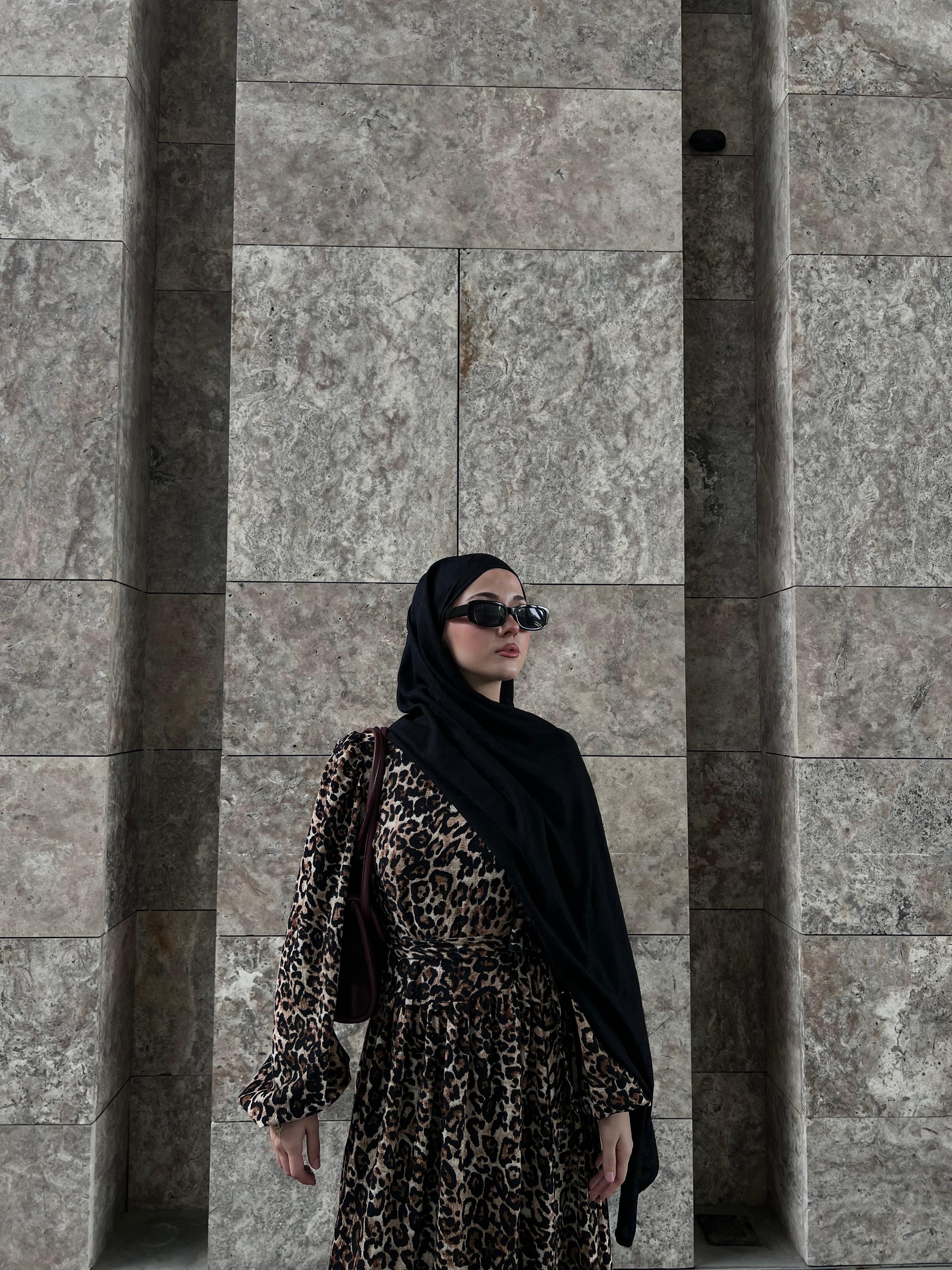 Leopar Desenli Kuşaklı Elbise