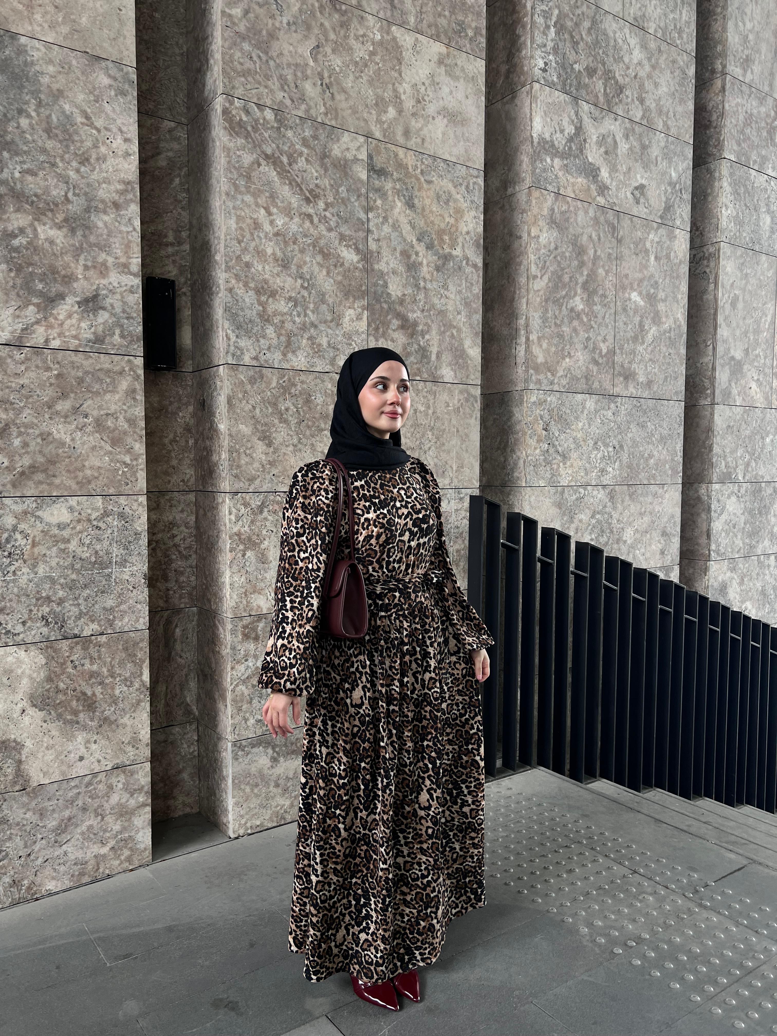 Leopar Desenli Kuşaklı Elbise