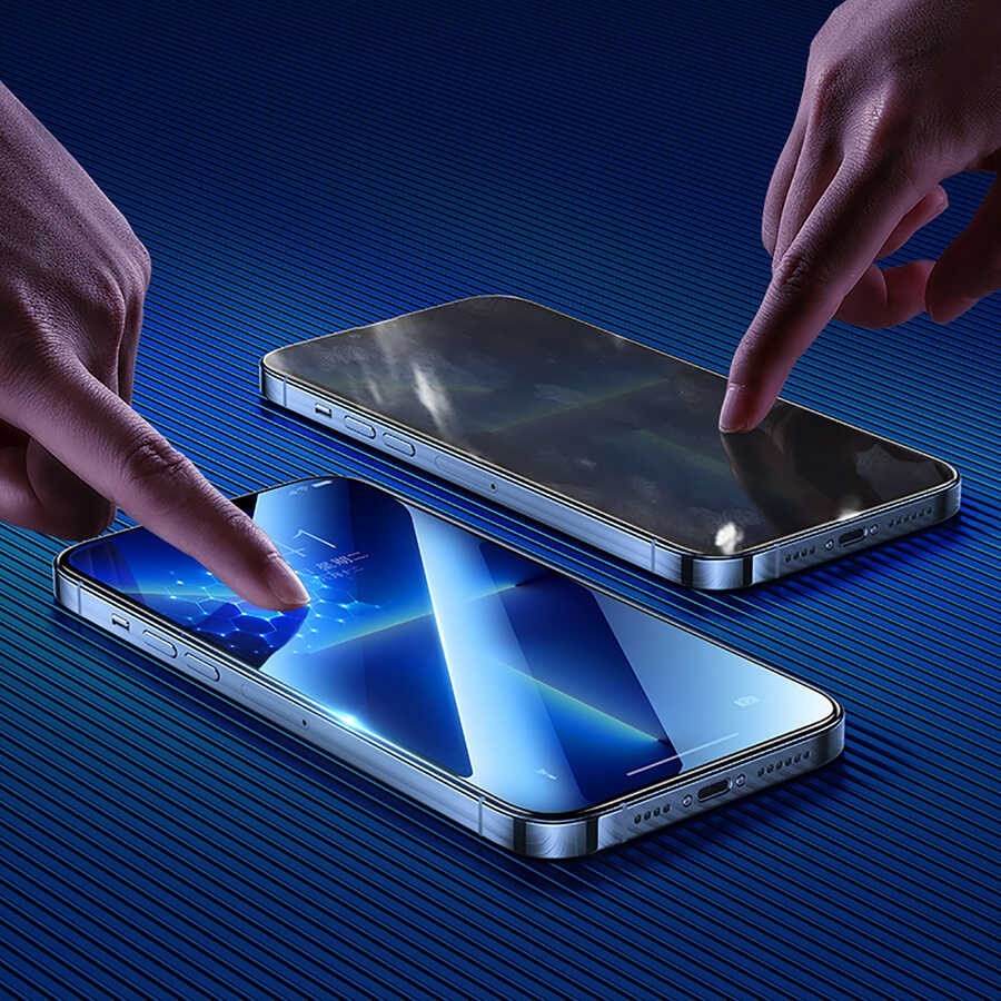 iPhone 13 Pro Max Benks Mat Ekran Koruyucu Parmak İzi Bırakmayan Oyunculara Özel Ekran Filmi