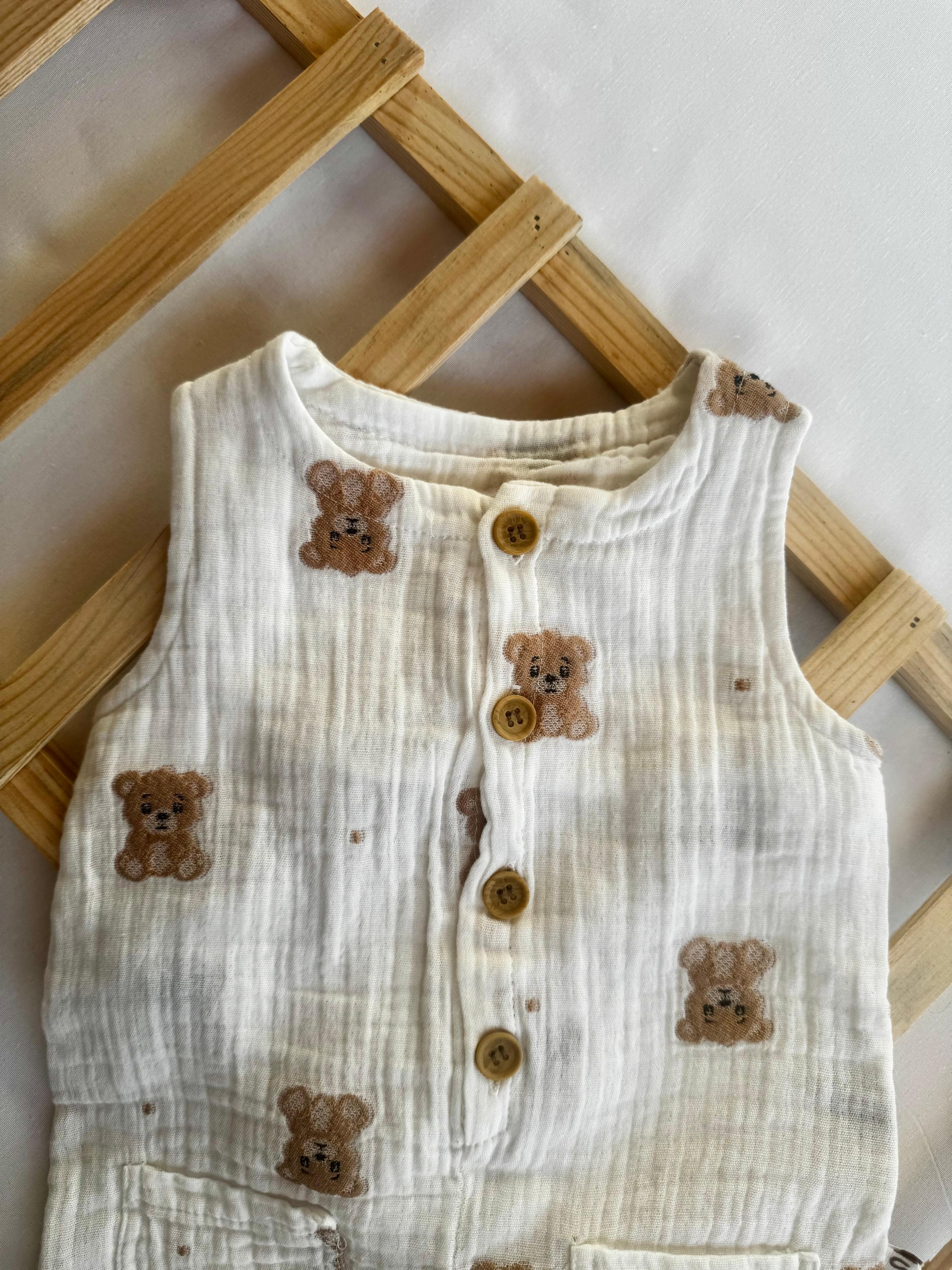 %100 Pamuk Müslin Yazlık Unisex Bebek Tulum – Ayıcık Desenli Düğmeli Model