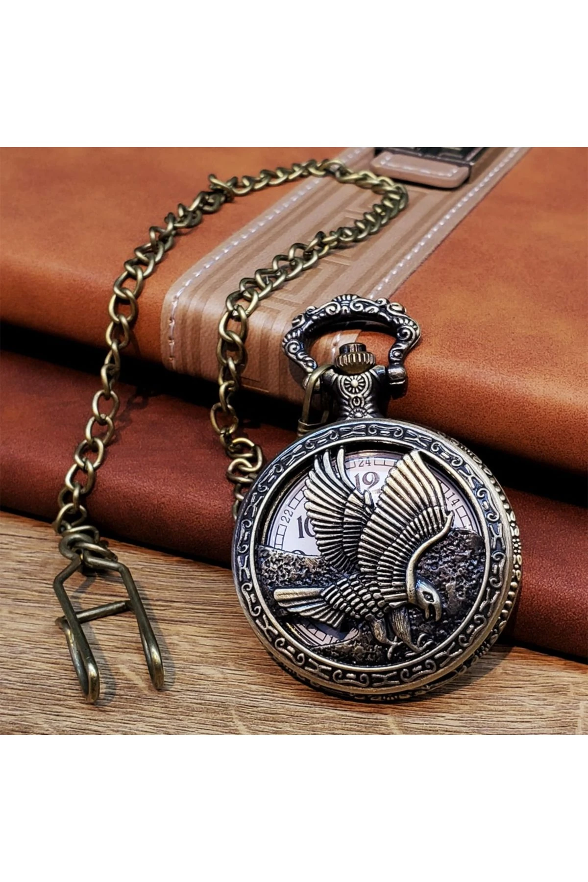 Kartal Figürlü Antika Köstekli Cep Saati