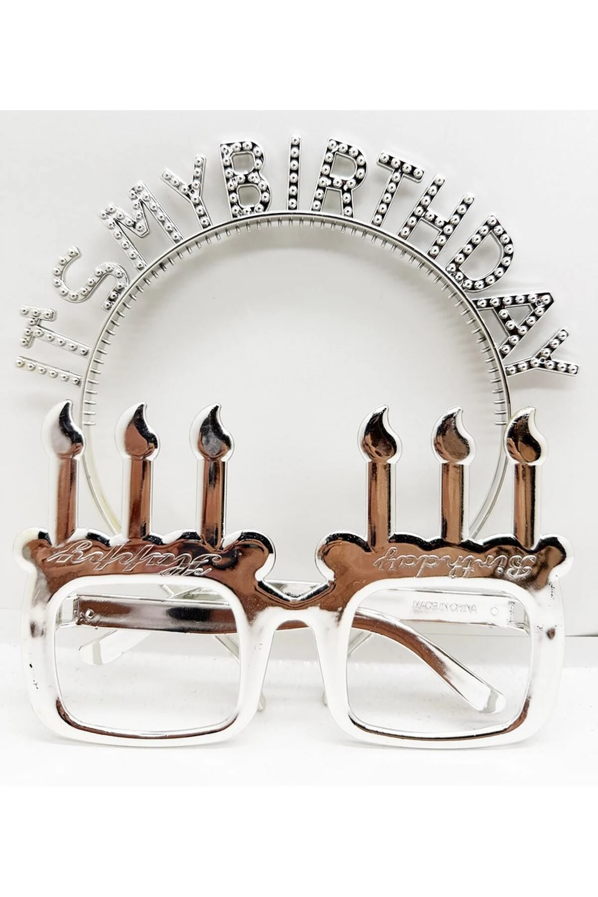 It’s My Birthday Yazılı Taç ve Mum Şekilli Gözlük Seti – Gümüş Renk