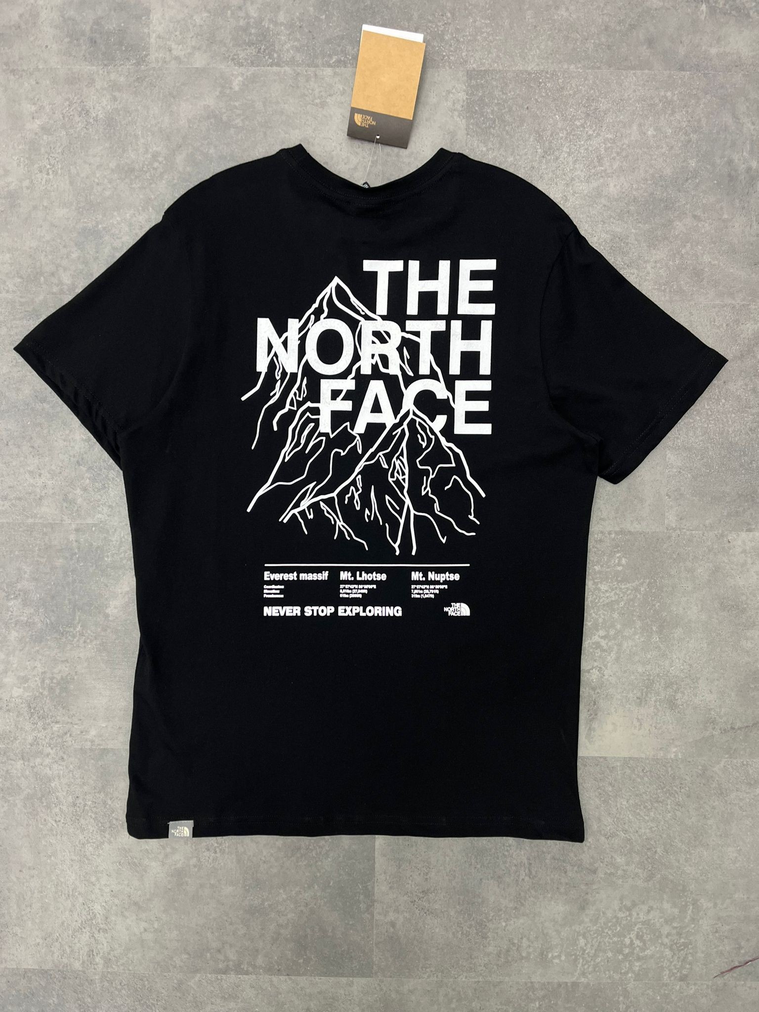 Yeni Sezon Back To Print Mountain Black T-shirt