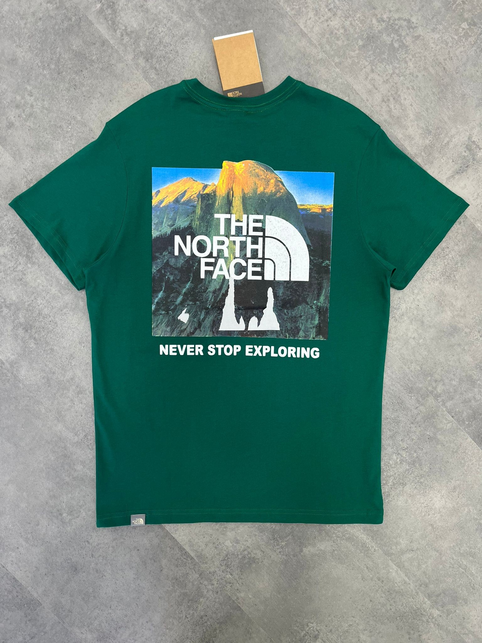 Yeni Sezon Back To Print Green Mountain Green T-shirt