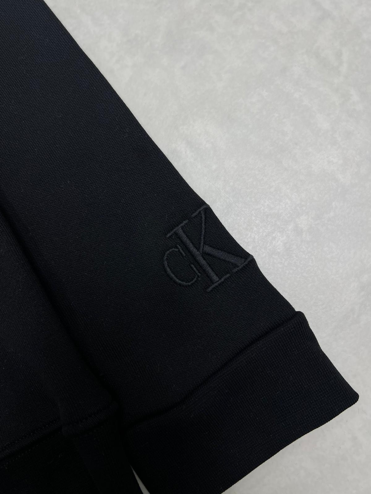 Limited Edition Yan Fermuarlı Kaplamalı Black Patch Logo Ceket