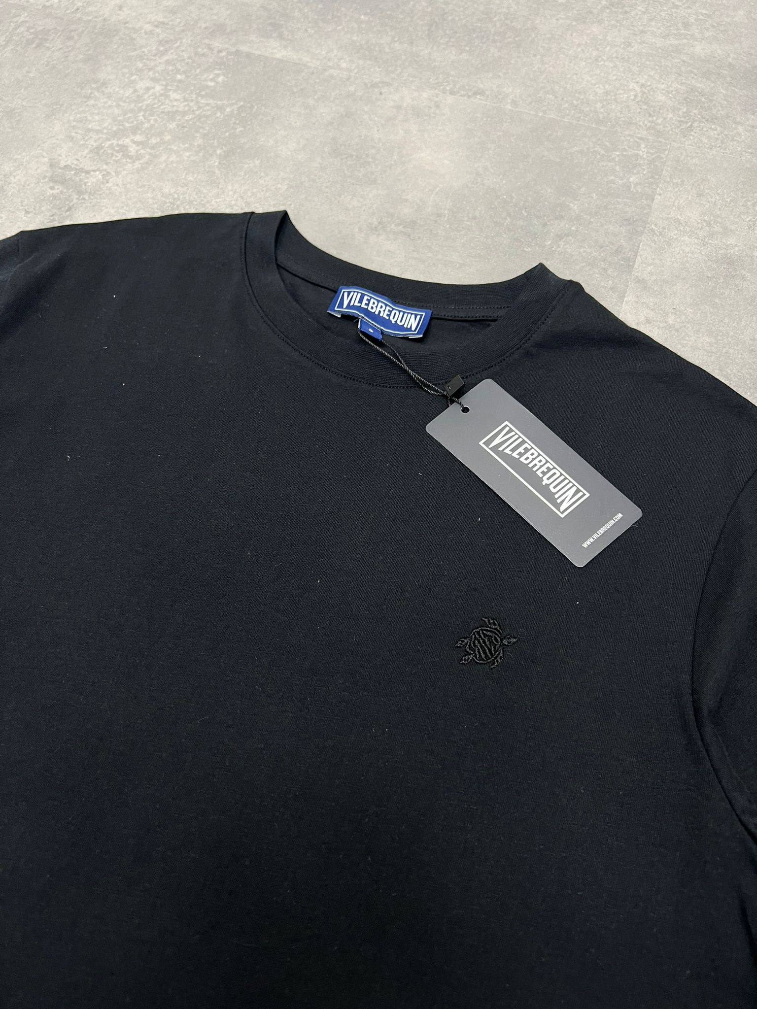 Yeni sezon  Fish Basic Mini Logo Black T-shirt