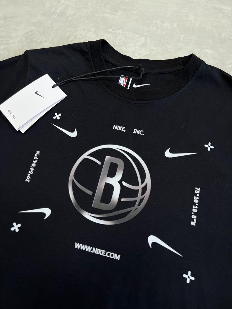 Brooklyn Nets Essential Logo Black T-shirt