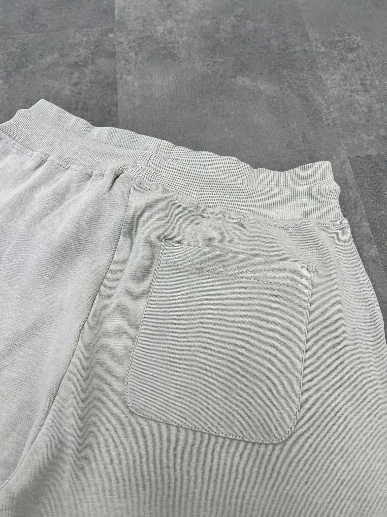 Yeni Sezon Club Basic Mini Logo  Ceast Logo Gray   Şort