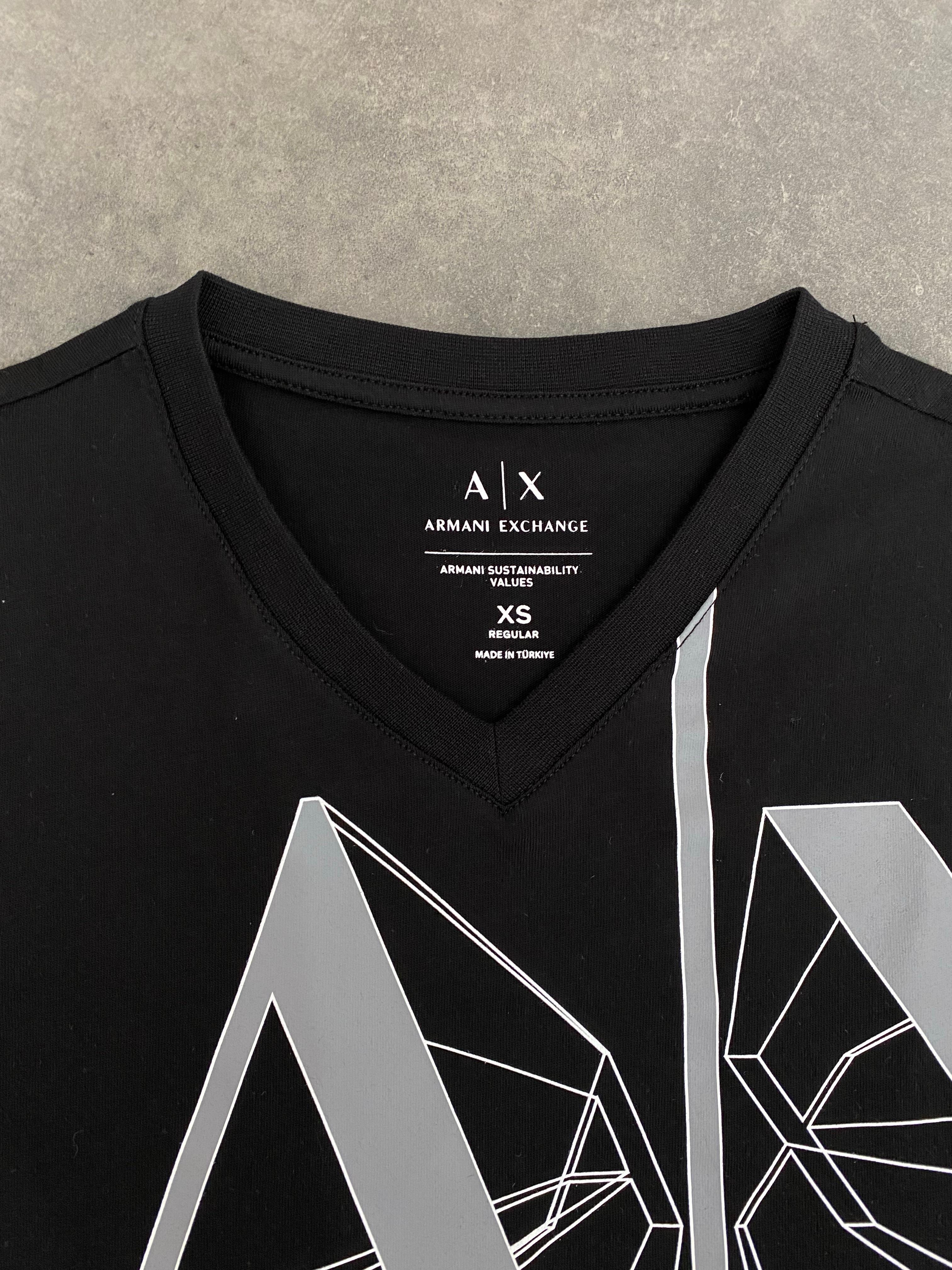 Yeni Sezon V Yaka AX Premium Icon Logo T-shirt