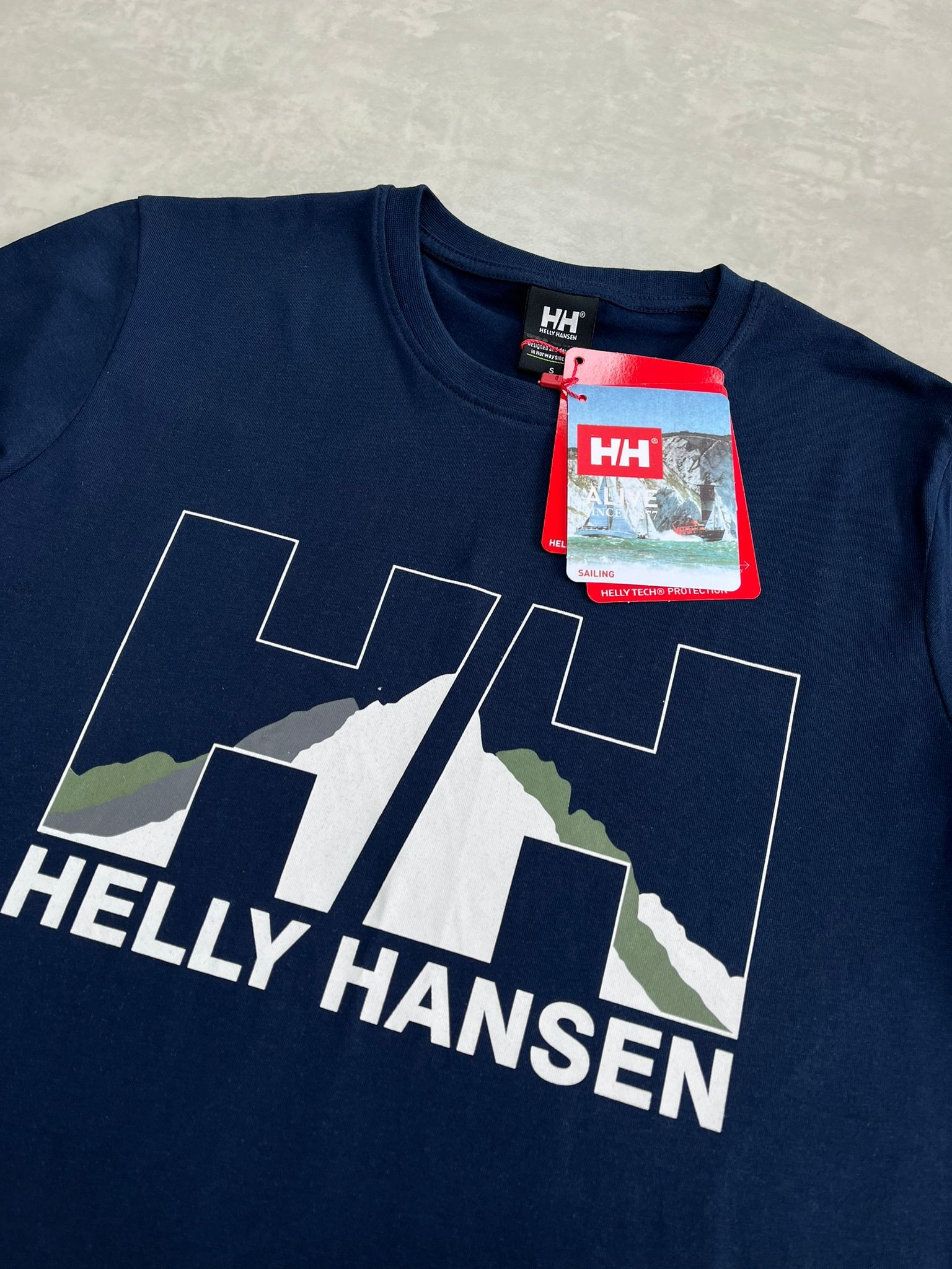 Herb Mountain  Mid Logo Lacivert  T-shirt