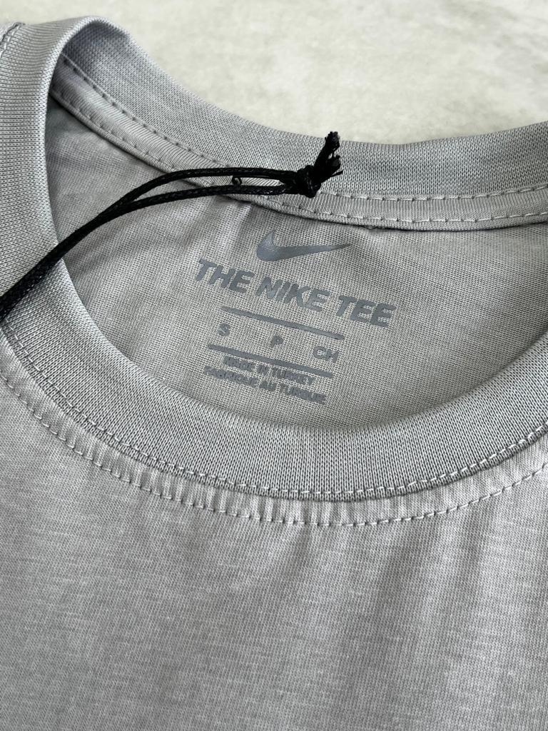 Back To Print Atletic Gray T-shirt