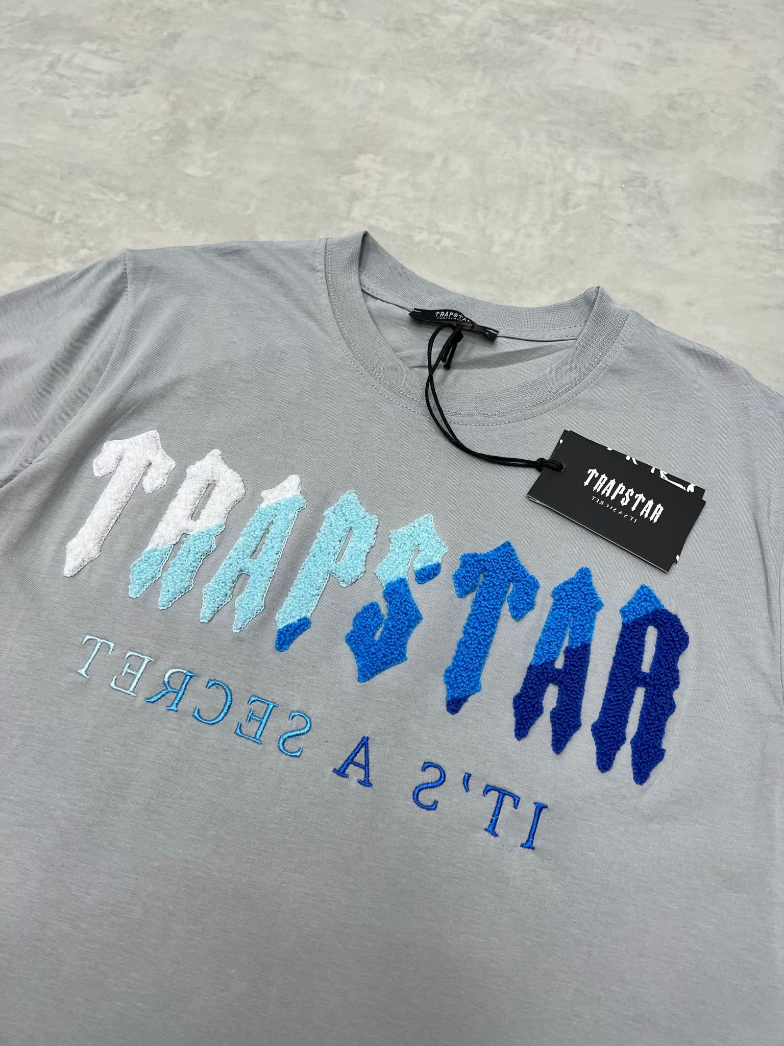 London Classic Light Gray  T-Shirt