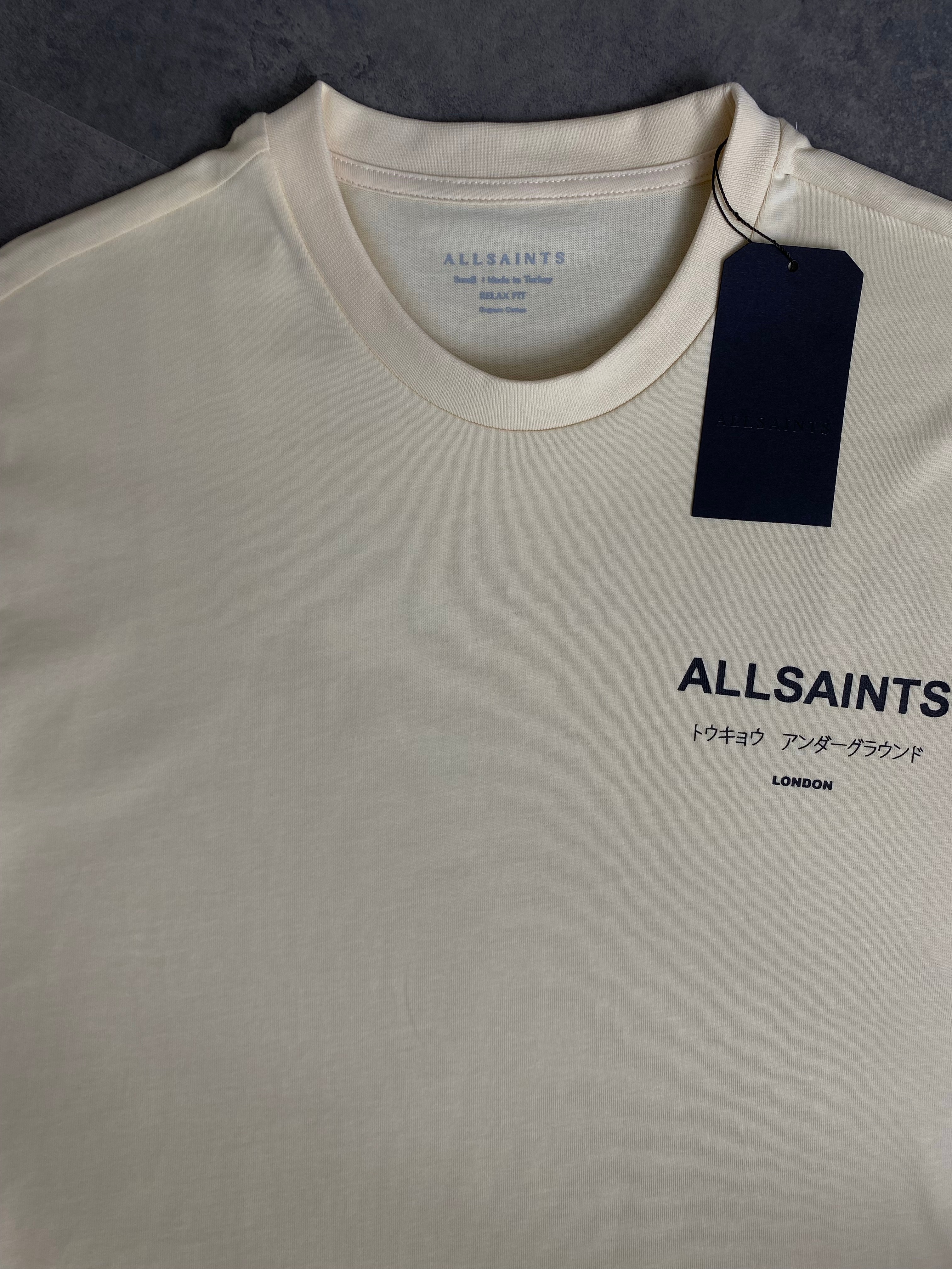 Yeni Sezon London Back to Print Kalın Pamuk T-shirt