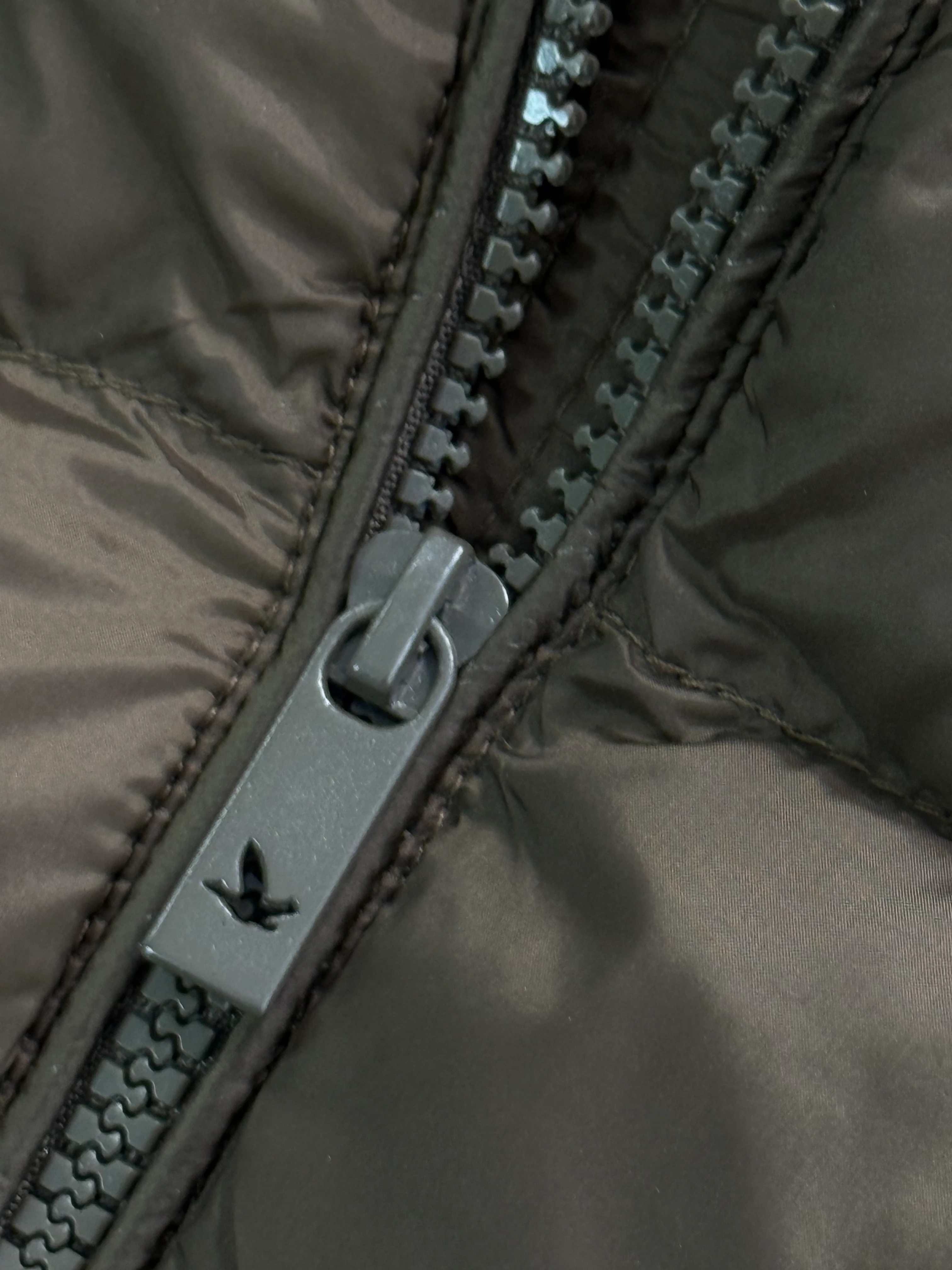 Yeni Sezon Premium Basic Logolu Kapşonlu Şişme Mont