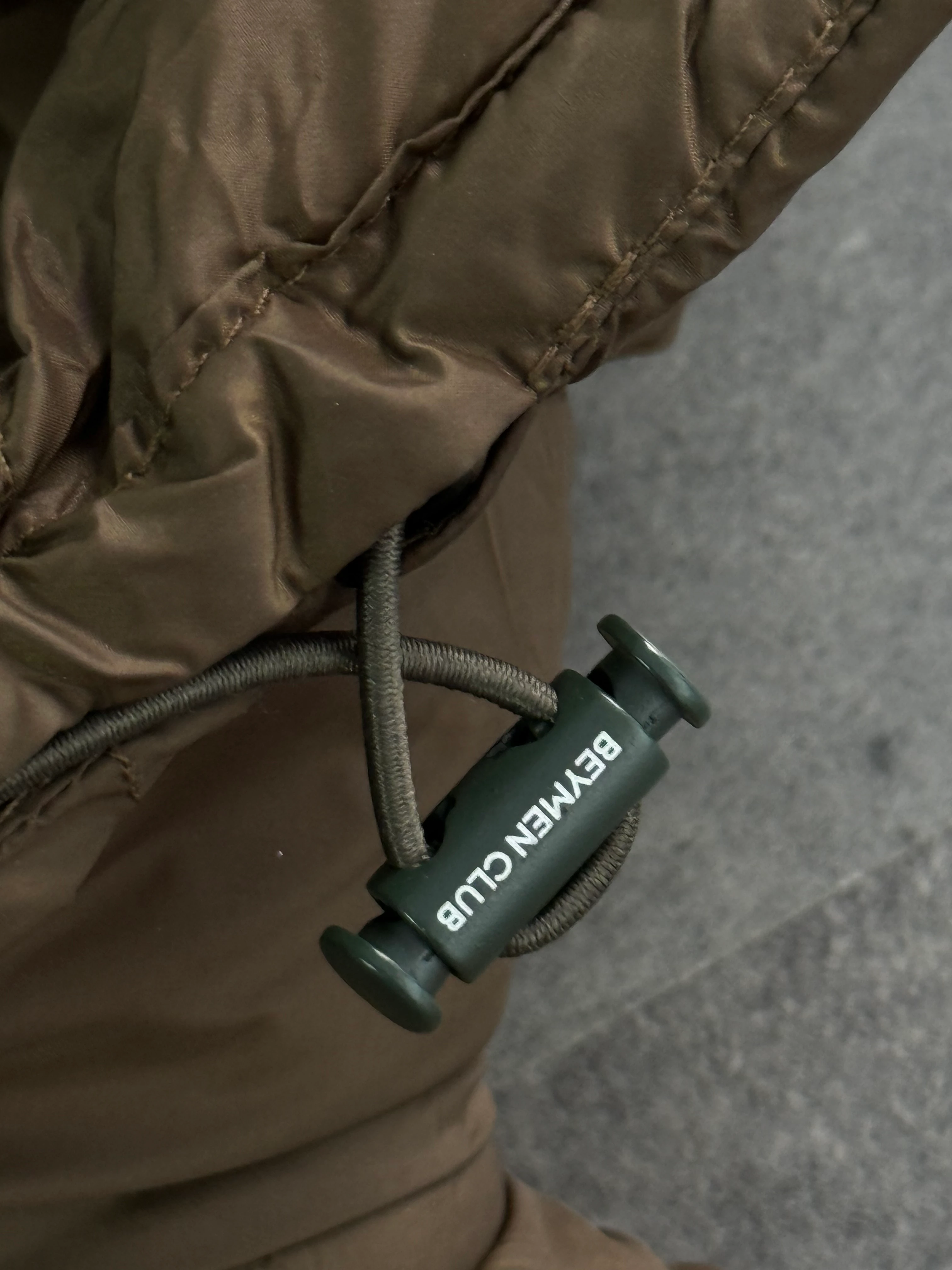 Yeni Sezon Premium Basic Logolu Kapşonlu Şişme Mont