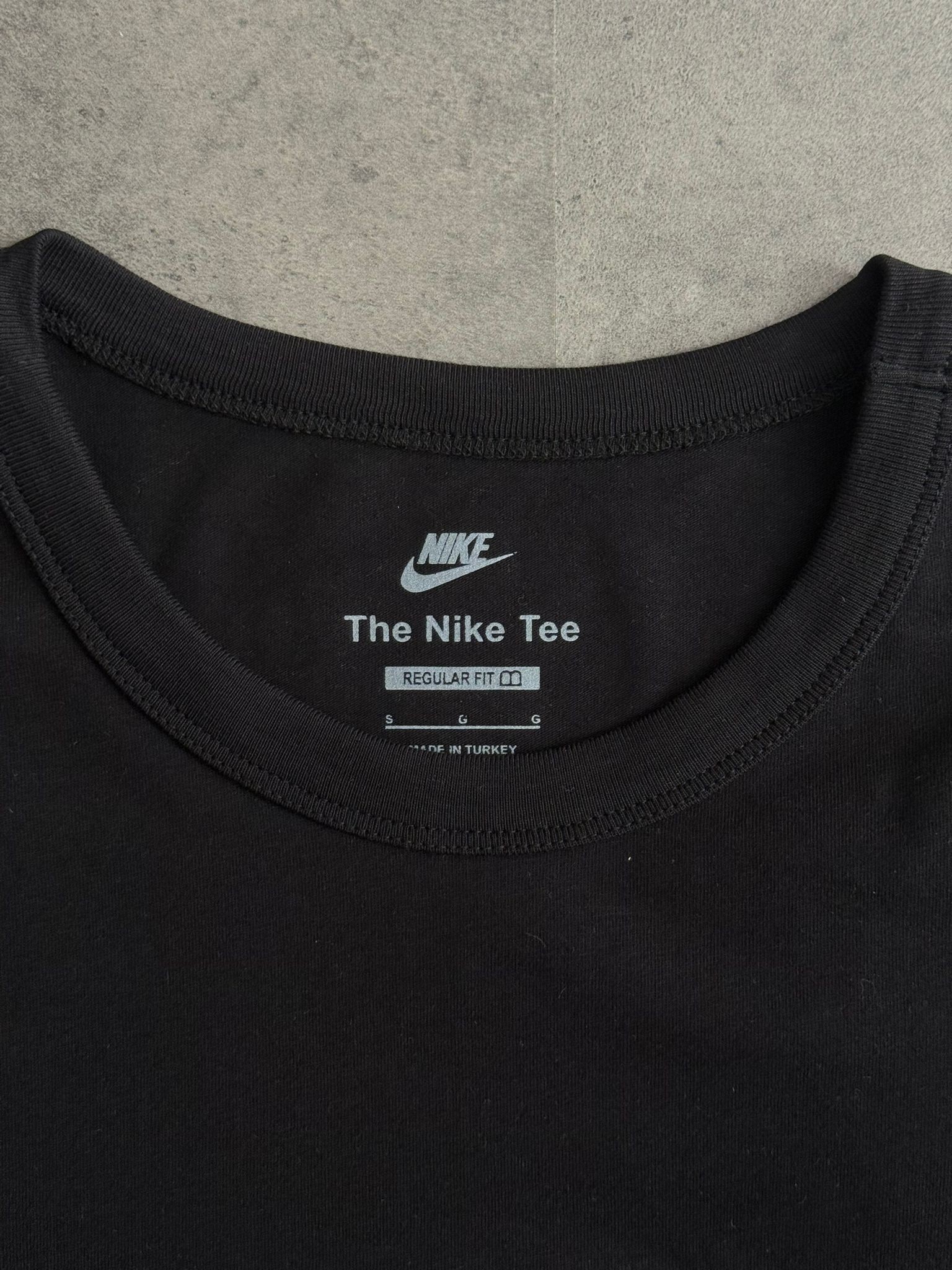 Yeni Sezon Derili Nakış Logo T-shirt