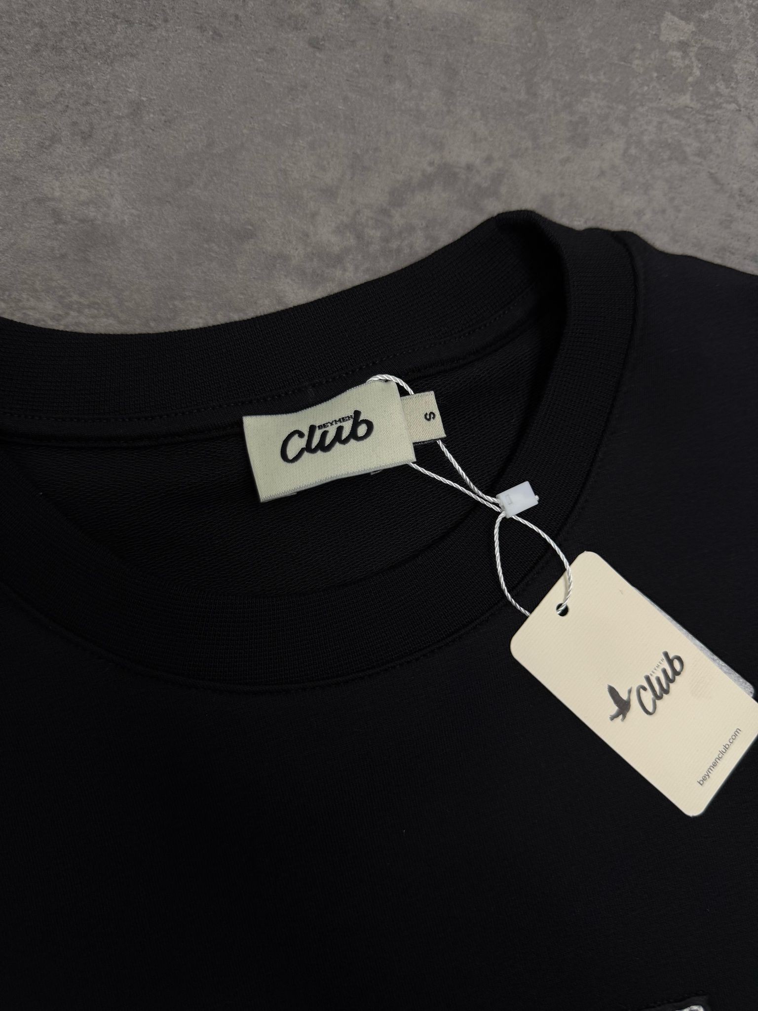 Yeni Sezon Özel Seri Detaylı Kalın Kumaş T-shirt