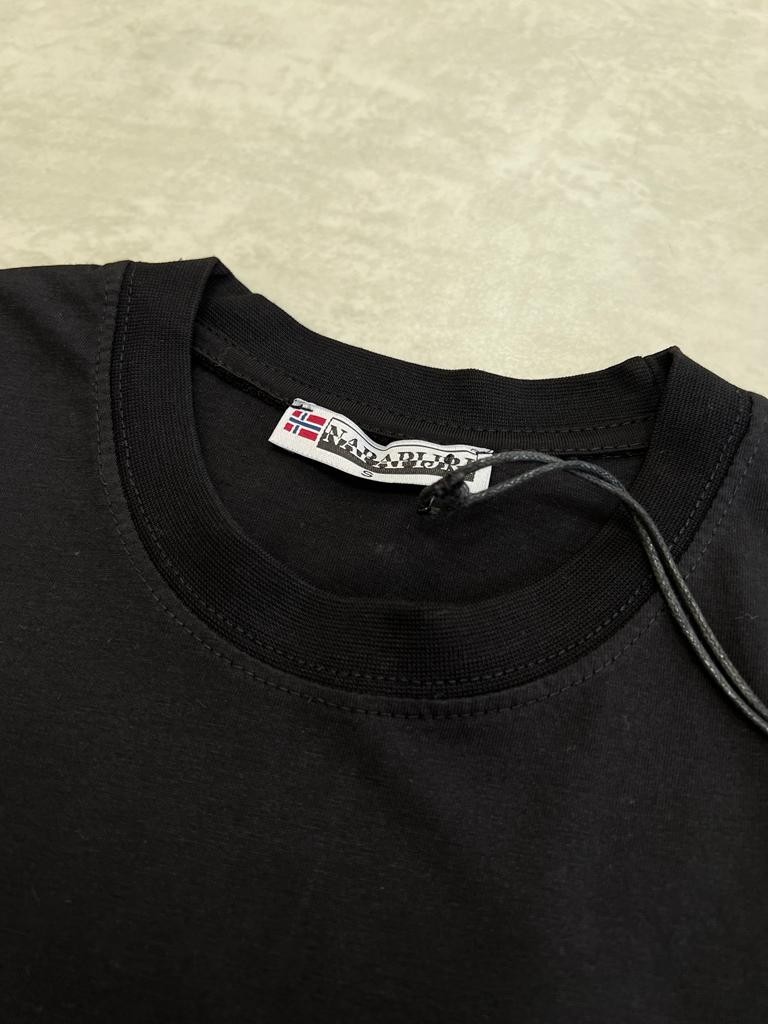 Mountain Mini Logo Black T-shirt