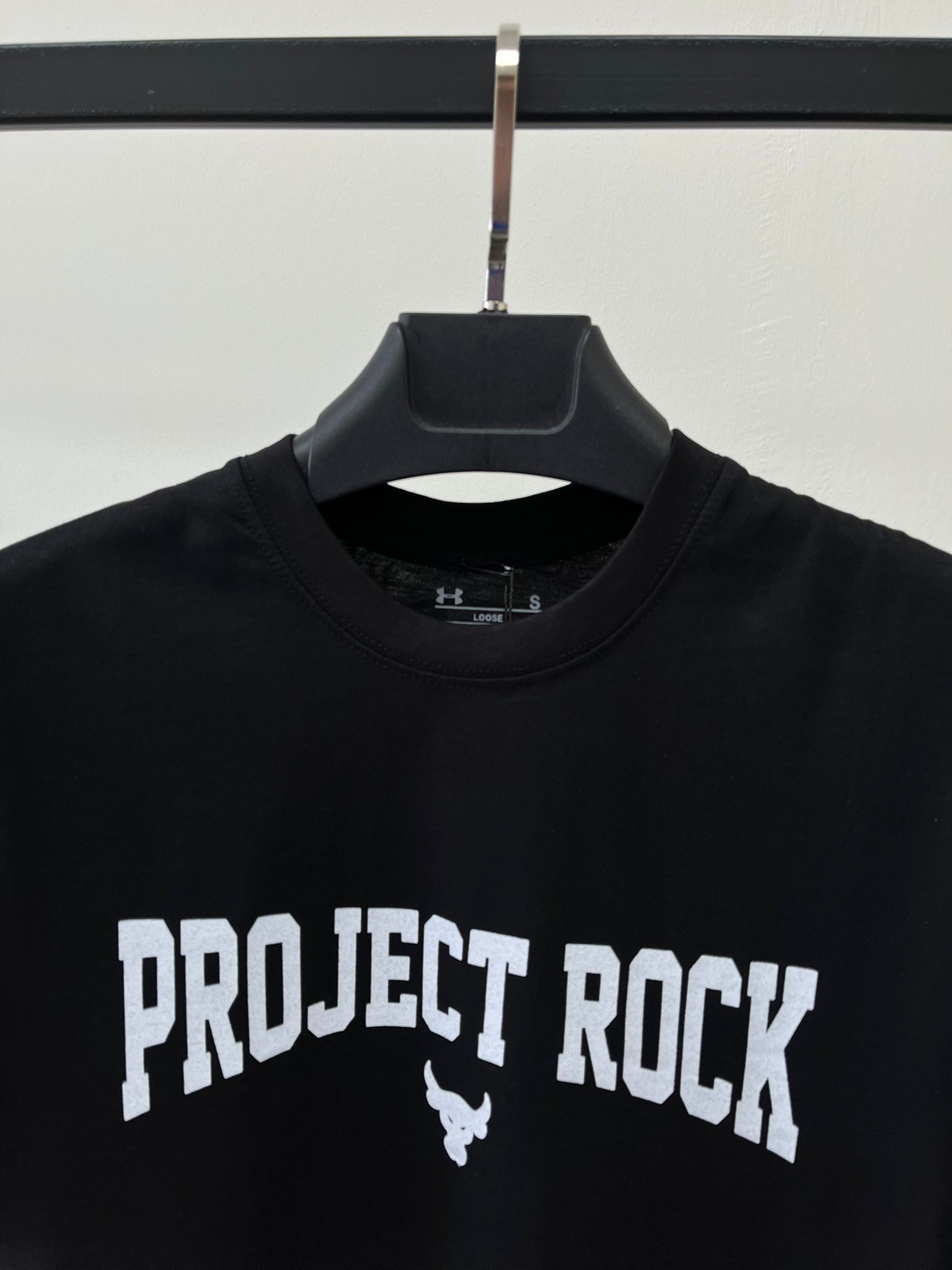 Project Rock Icon Mid Logo Black T-shirt