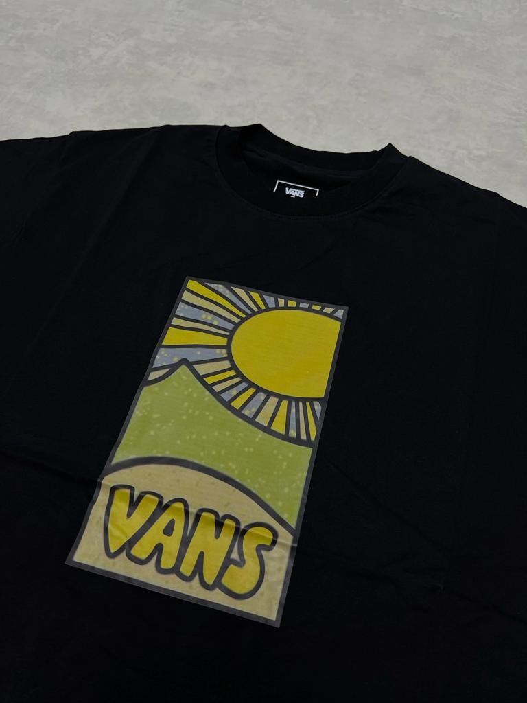 Sunrise Print To Black T-shirt