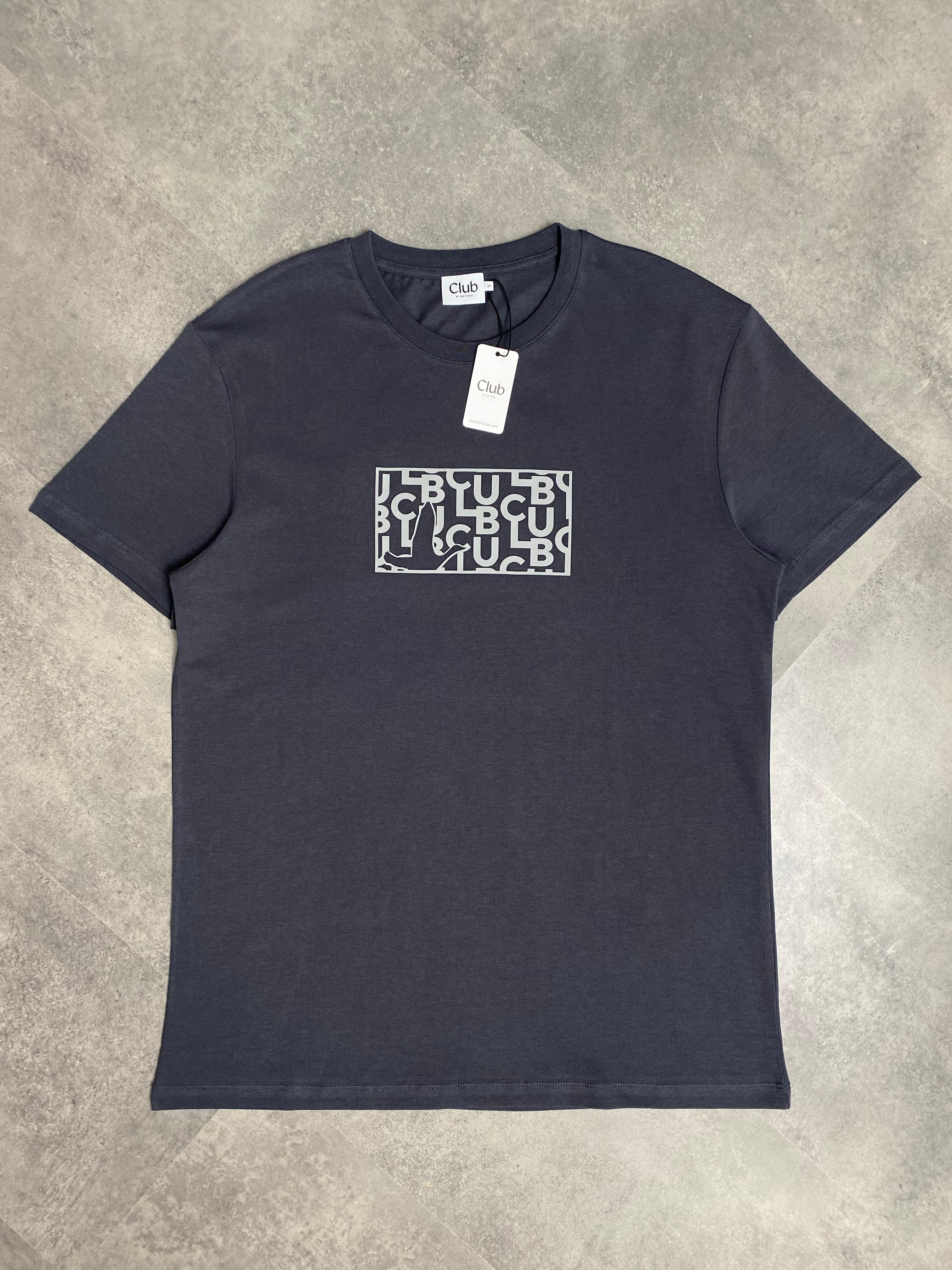 Yeni Sezon Özel Seri Embossed Logo T-shirt - ANTRASİT