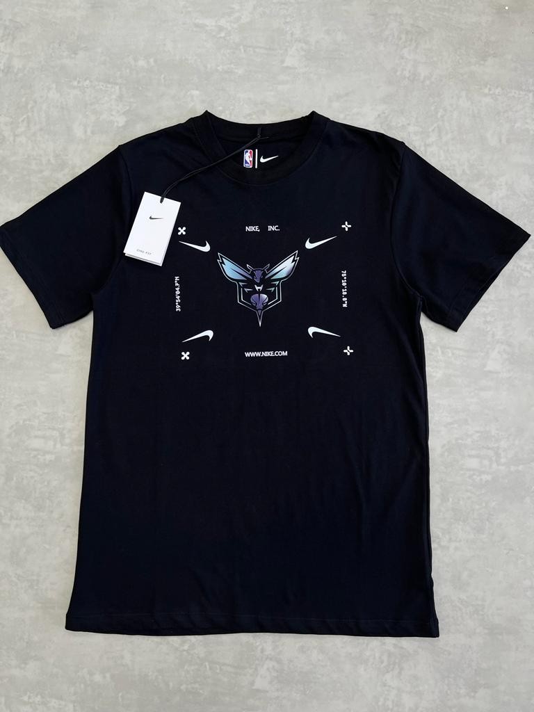 Charlotte Hornets Essential Logo Black T-shirt