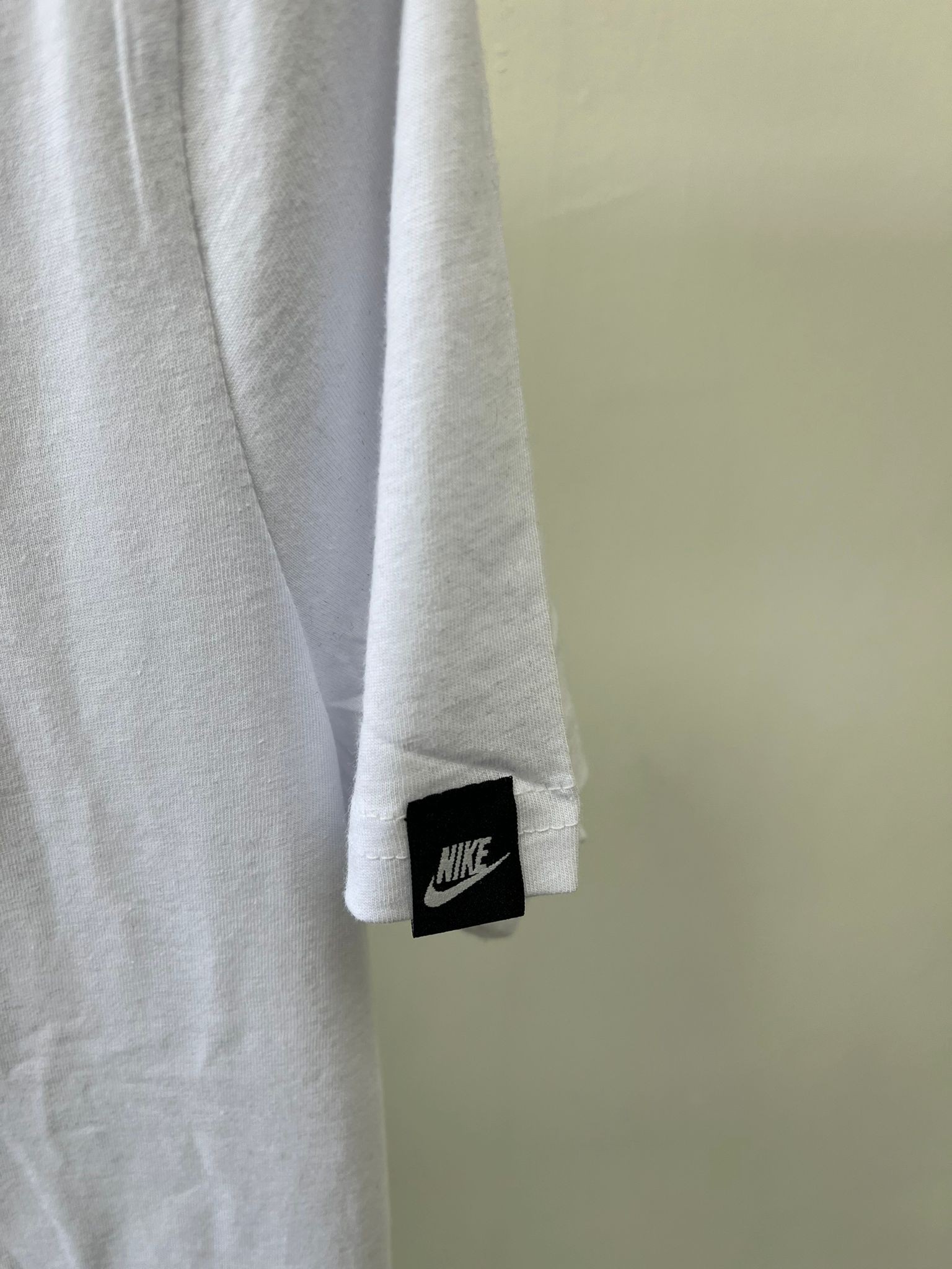 Classic Basic Logo White T-shirt