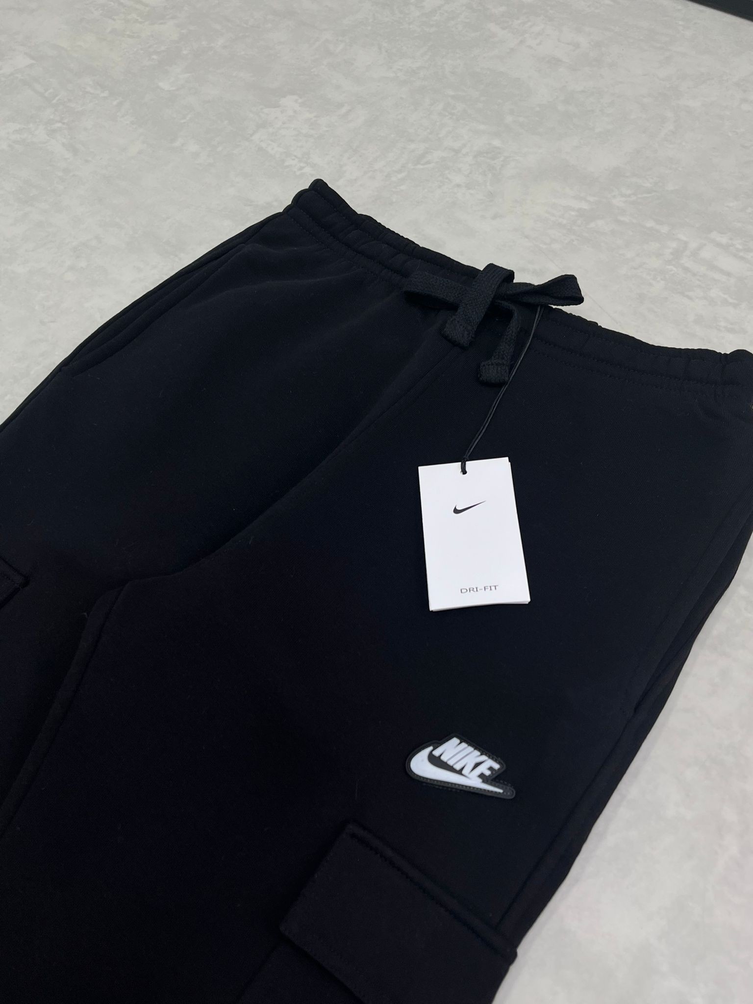 Yeni Sezon Patch Logo Üç İplik Şardonlu Kışlık Black Eşofman Altı