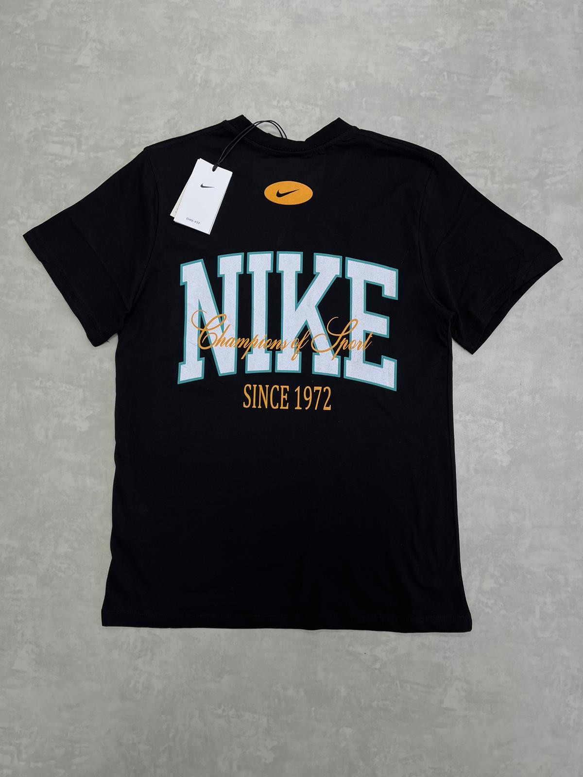 Back To Print The Sınce 1972 Black T-shirt