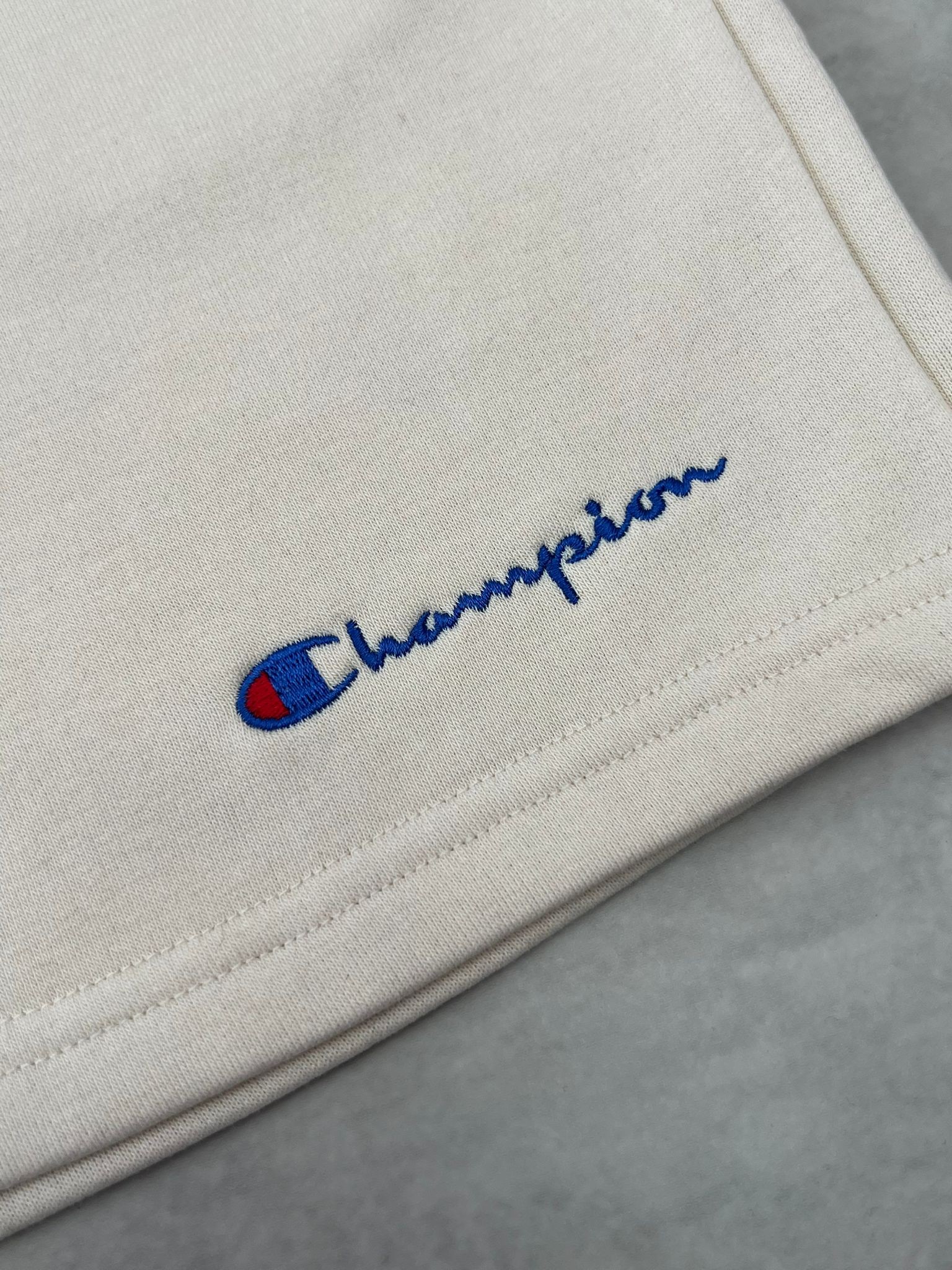 Essential Logo Classic Cream  Relax Kalıp Şort
