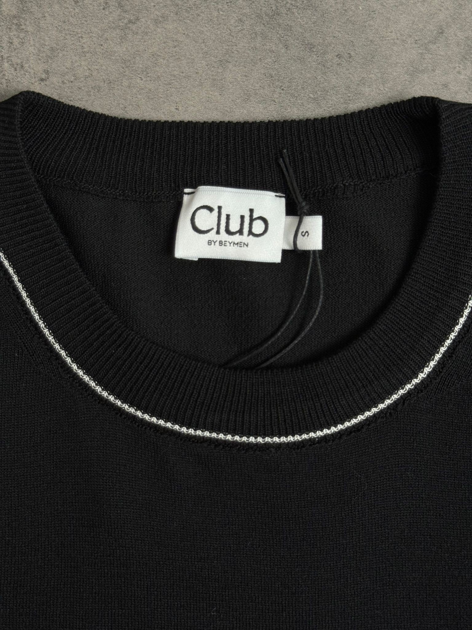 Yeni Sezon Yaka Detaylı Triko T-shirt