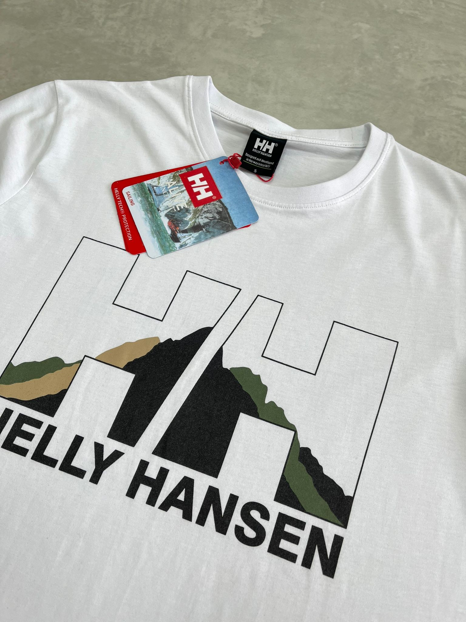 Herb Mountain  Mid Logo White  T-shirt