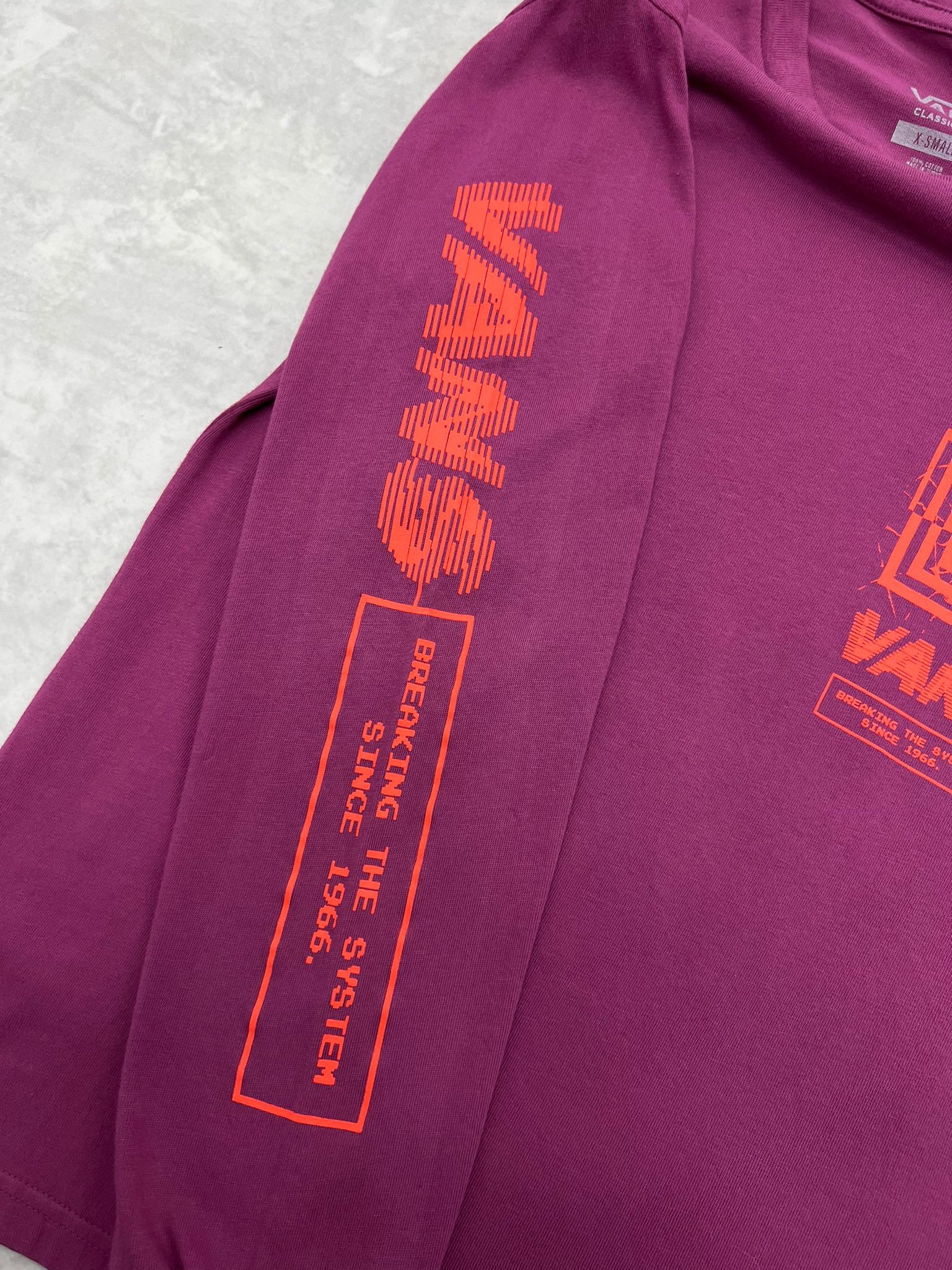 Back To Print Breaking The System Bordo Long Sleeve 