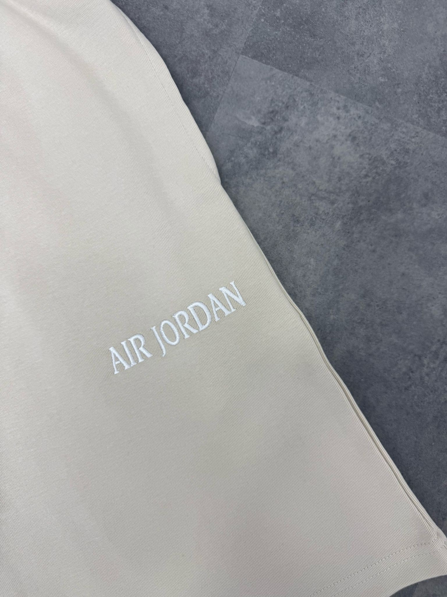 Yeni Sezon Essential Nakış Logo Şort