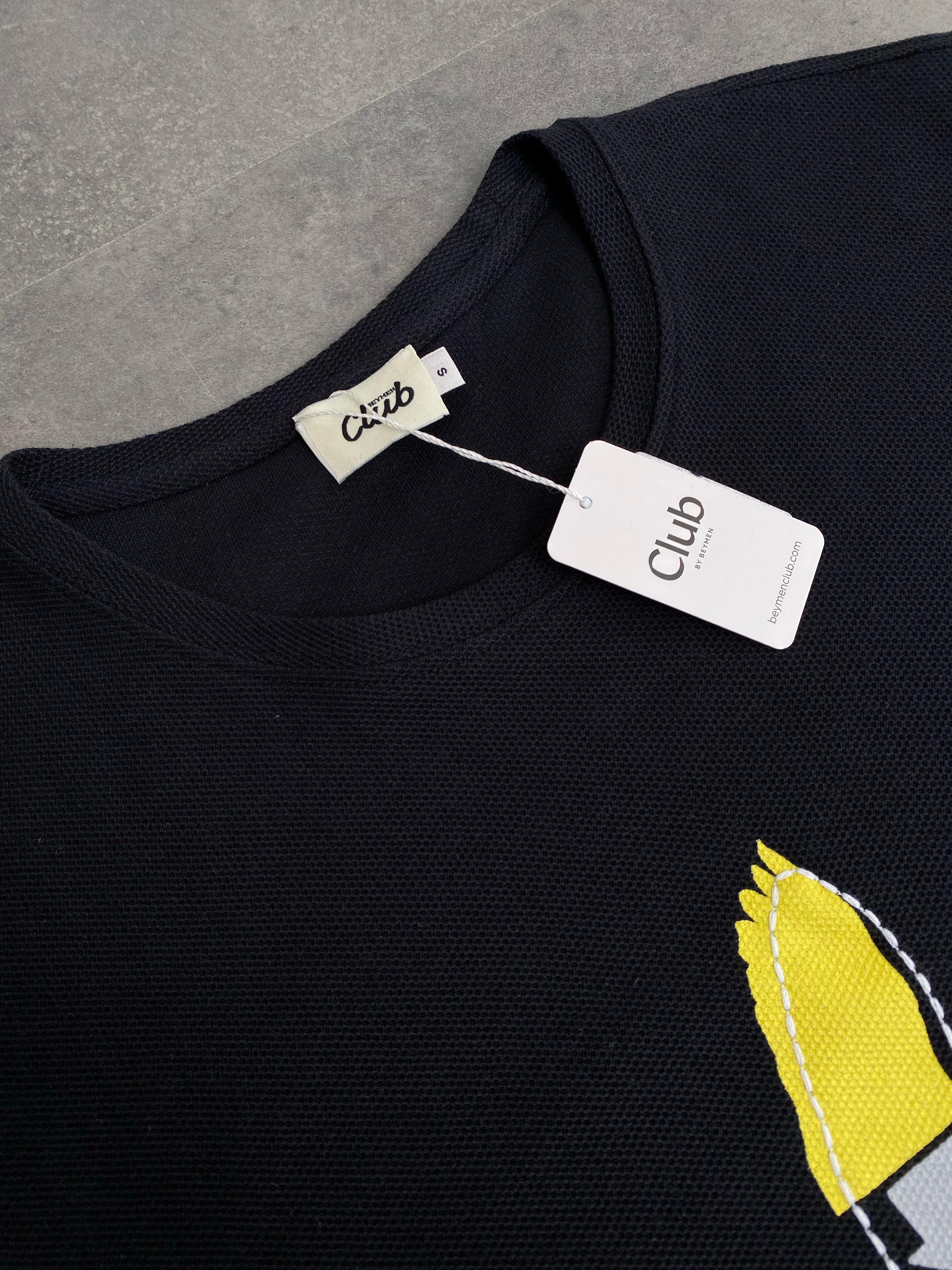 Yeni Sezon Özel Seri Detaylı Petek Kumaş T-shirt