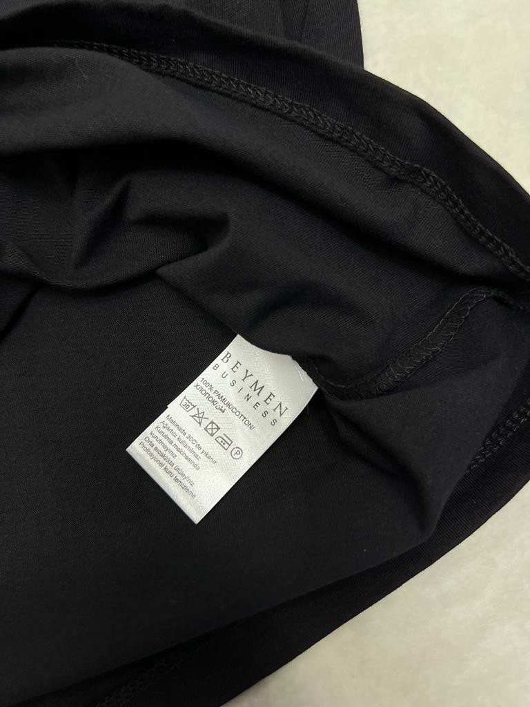 Classic Mid Logo Black Basic T-shirt