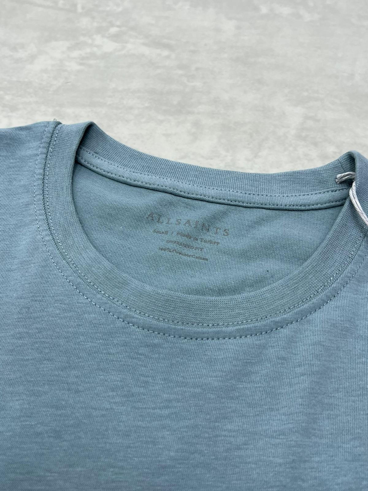 London Limited Circle Long Water Green T-shirt