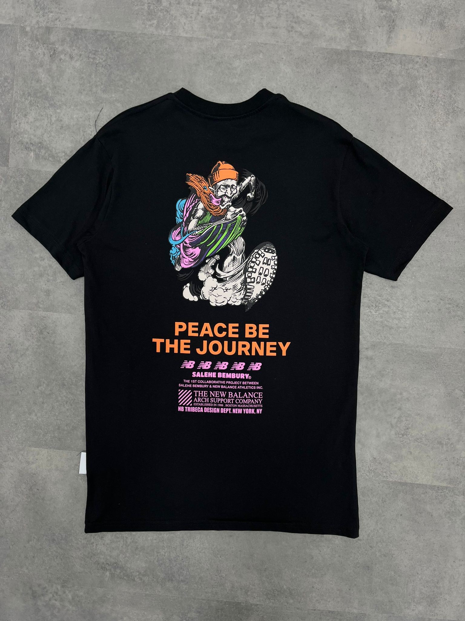 Yeni Sezon Peach Be The Journey Black T-shirt